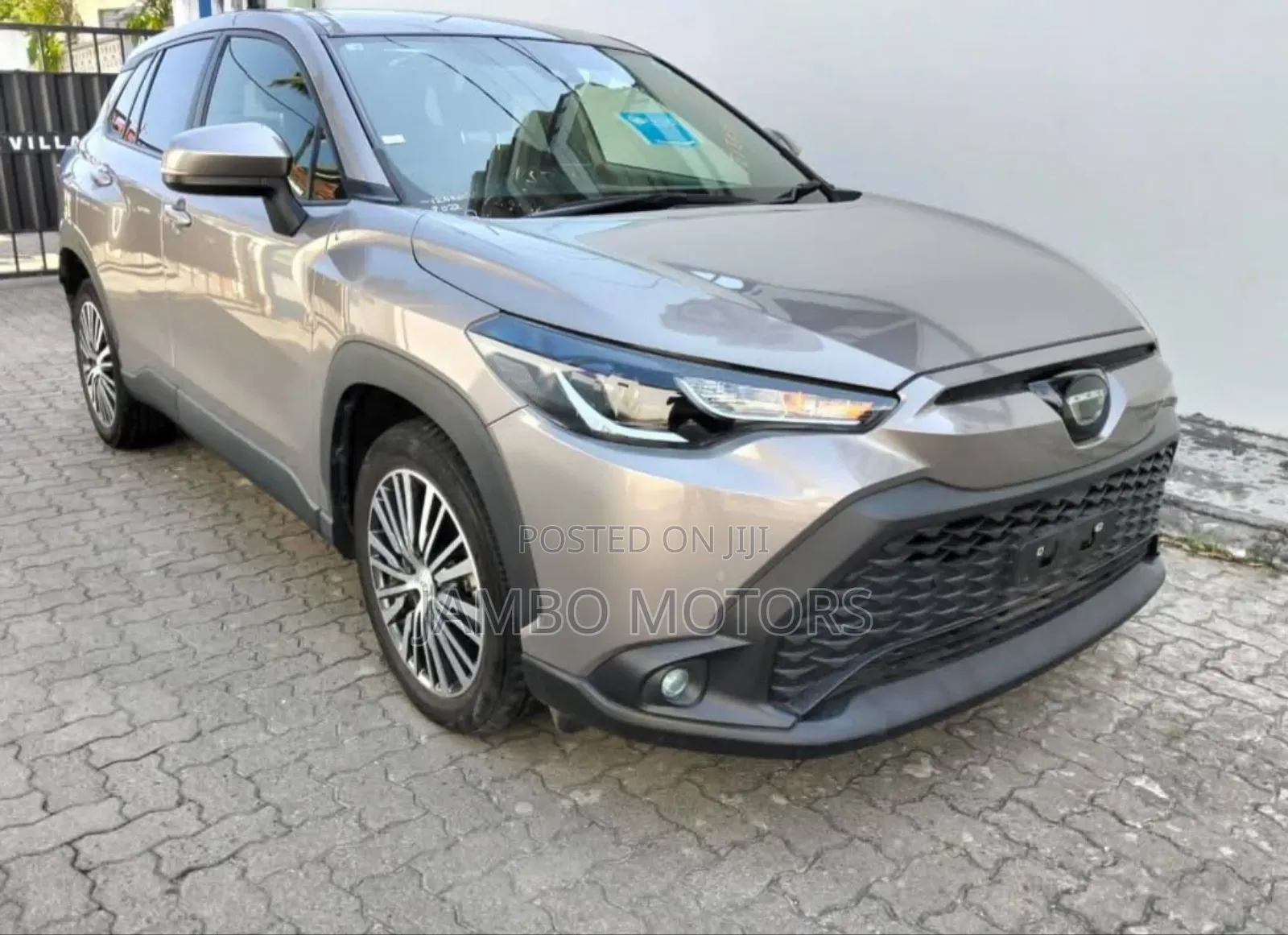 Toyota Corolla Cross LE 2023 Brown