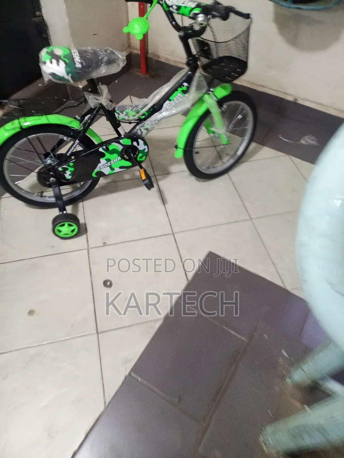 Endesha Kids Bicycle Size 20 Green/Black