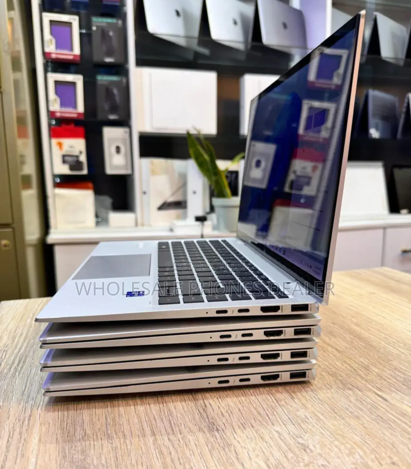 Laptop HP EliteBook 1040 G8 32GB Intel Core i7 SSD 512GB
