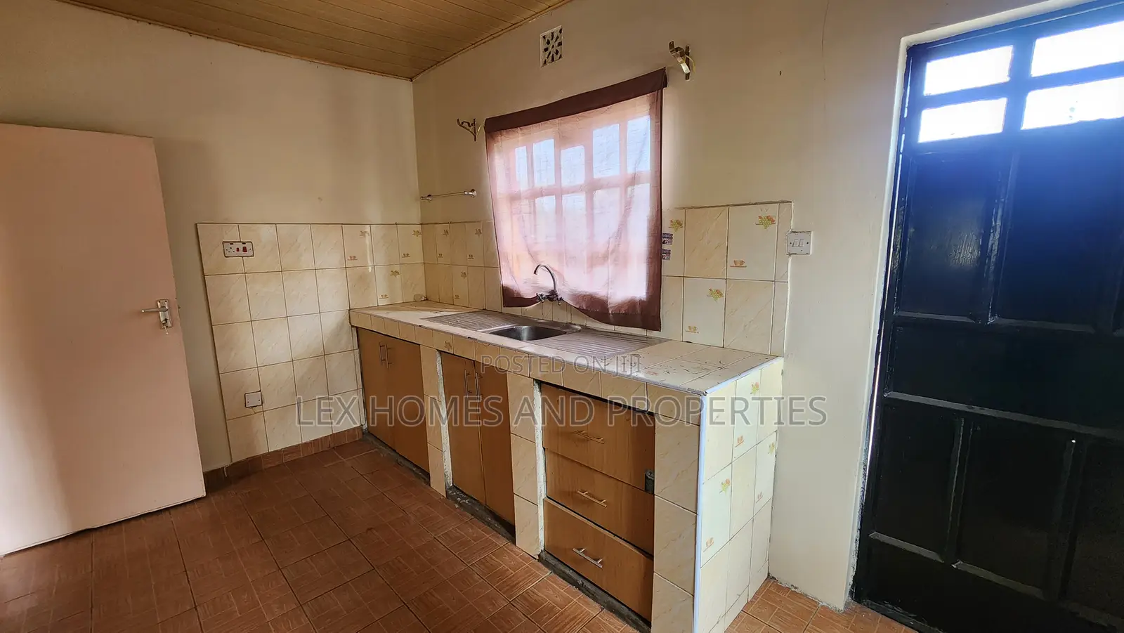 3bdrm Bungalow in NkaiMurunya for rent