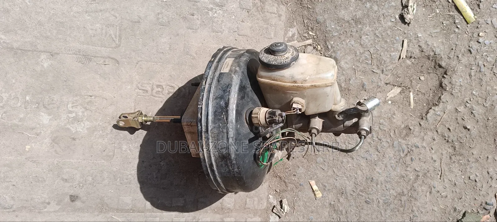 Brake Master Cylinders, Booster Hilux Surf, Millennium Switch Type.