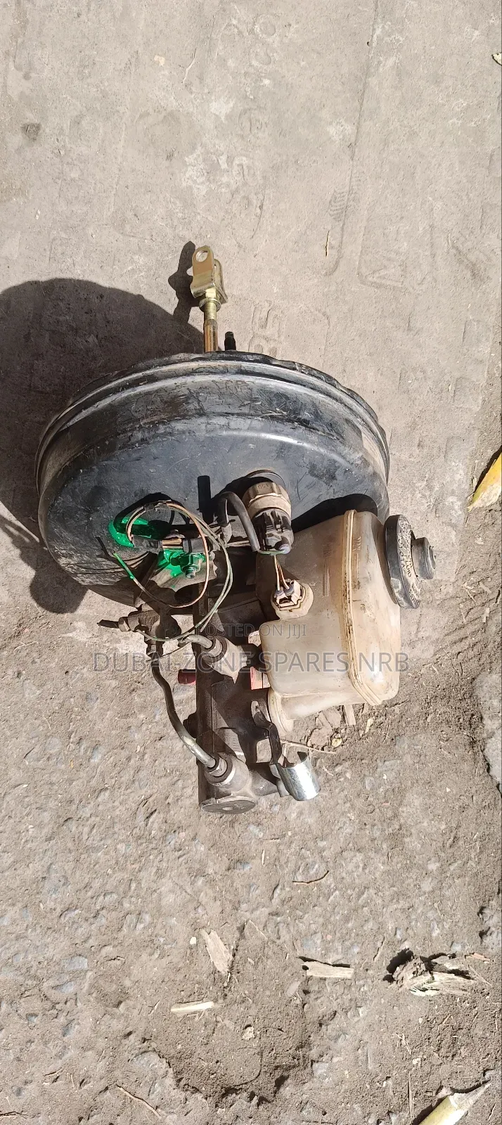 Brake Master Cylinders, Booster Hilux Surf, Millennium Switch Type.