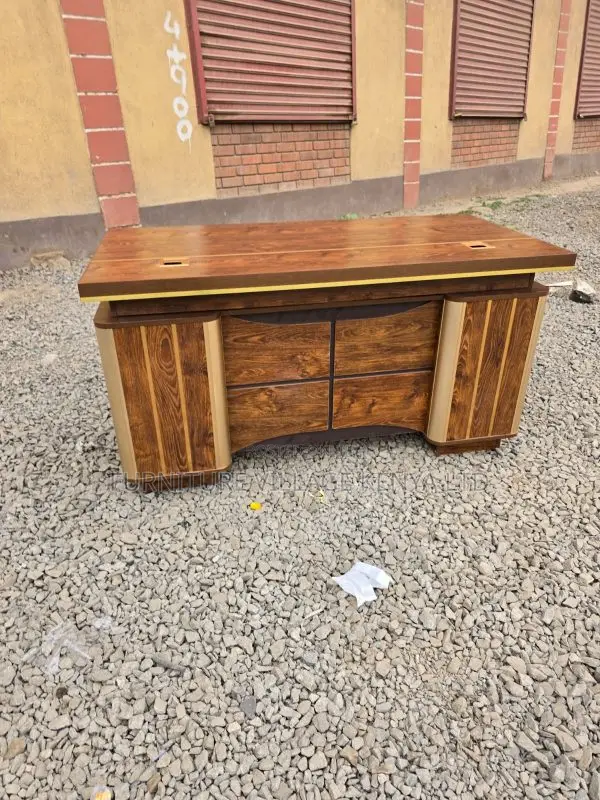 Office Tables; 1.4 Meters Executive Office Desk With Drawers