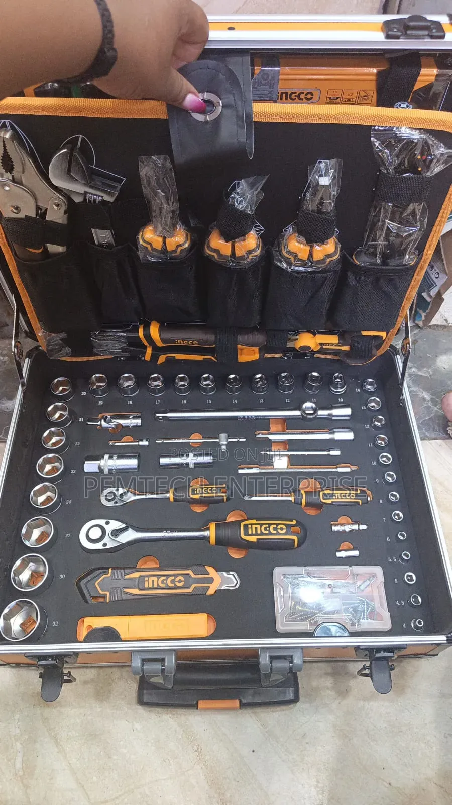 147-Piece Hand Tools Set, Model Hkthp21471.