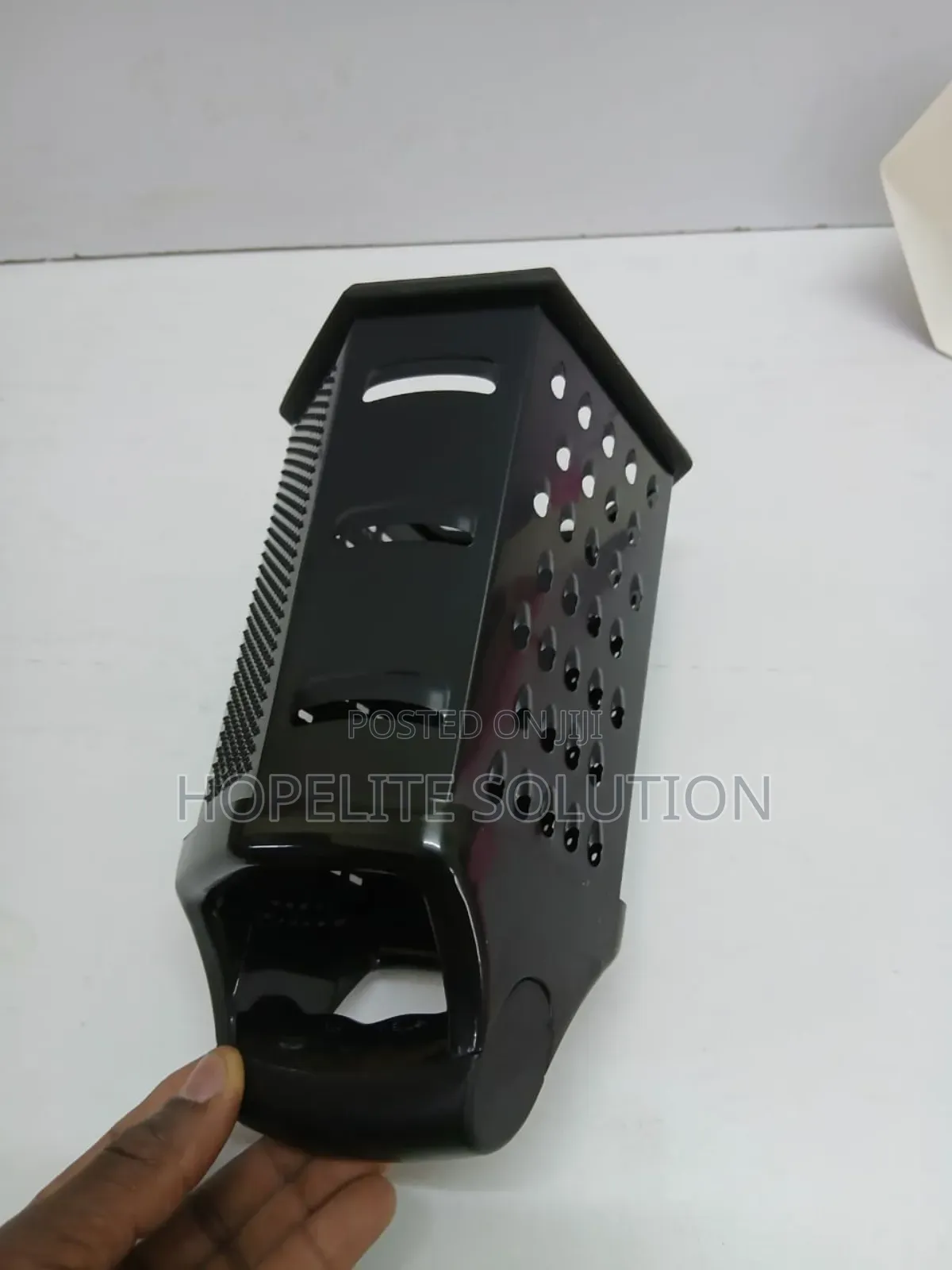 6 Sided Portable Malfunctional Grater