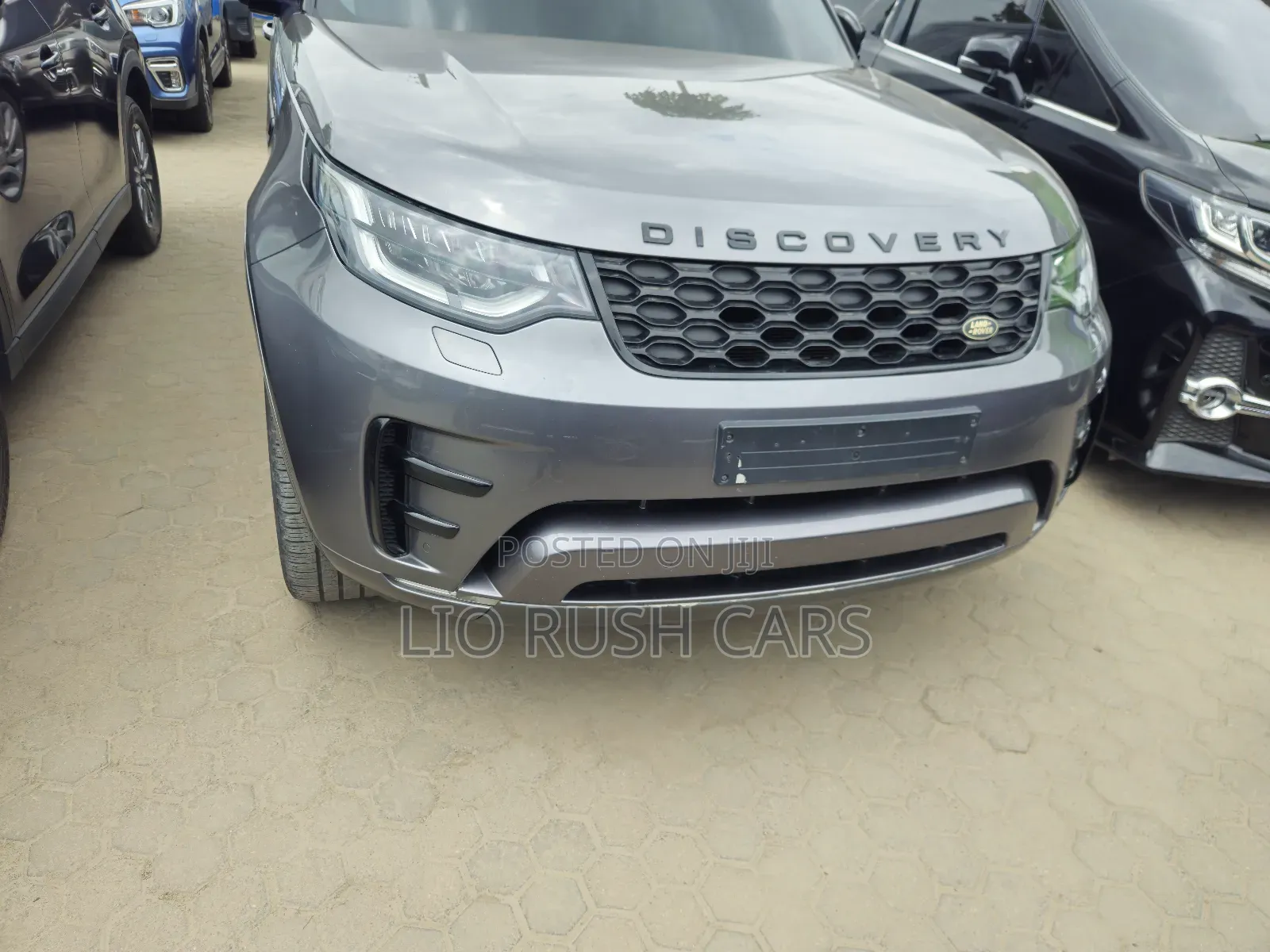 Land Rover Discovery 2019 Gray