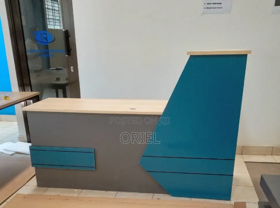 Reception Tables; Ergonomic 2.4m Office Reception Desk Design