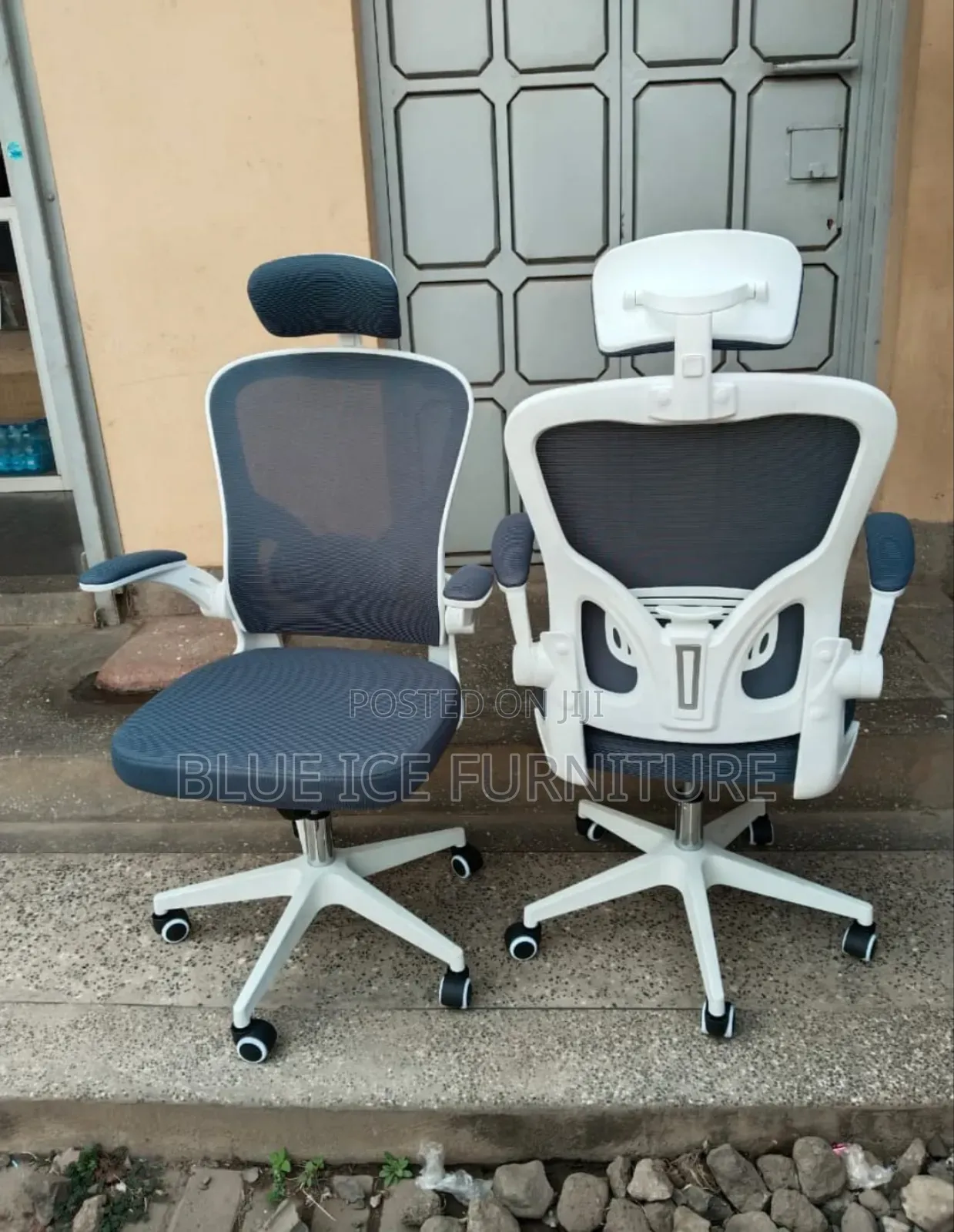 White Office Chair With Headrest