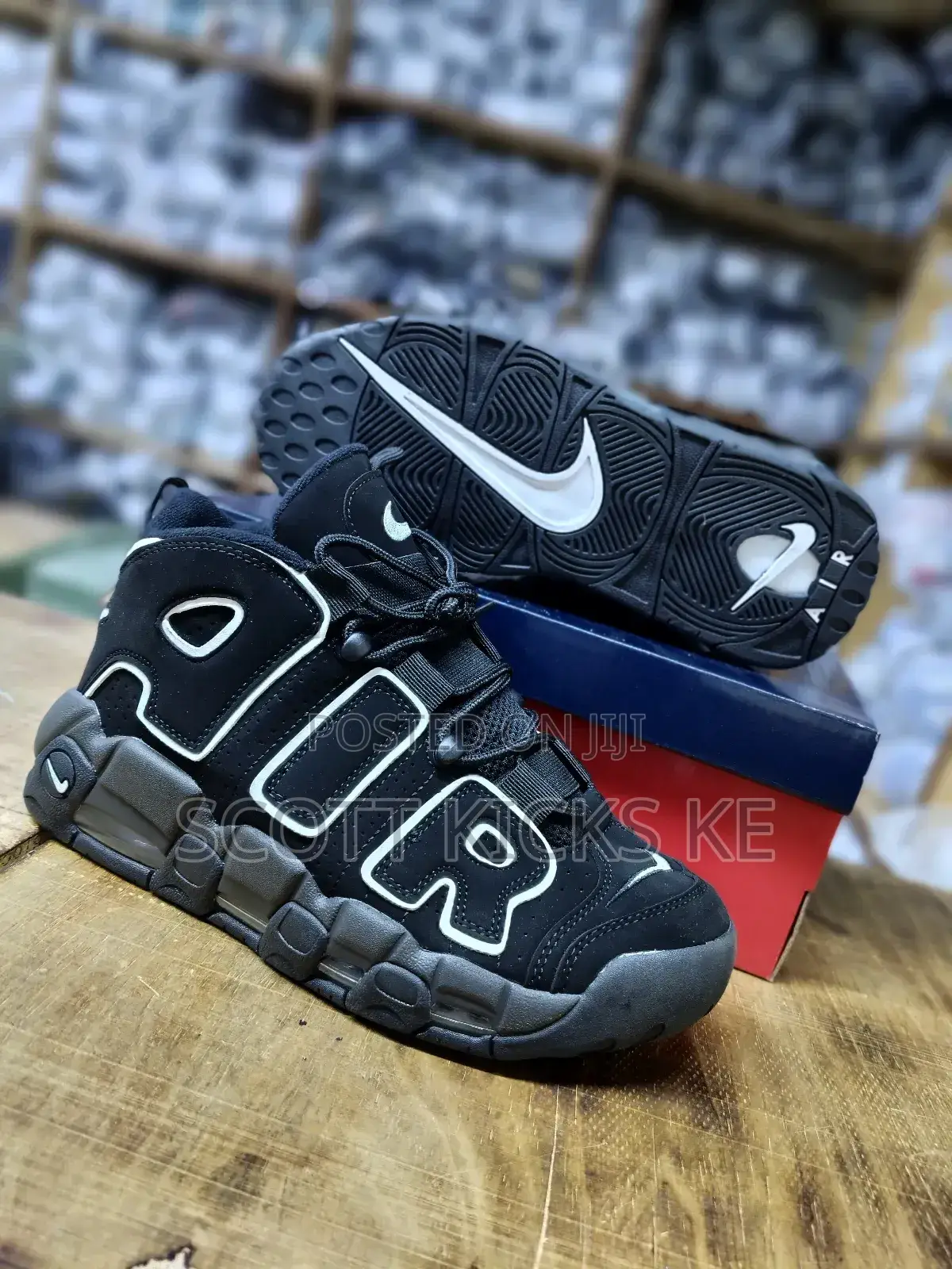 Nike Uptempo Black