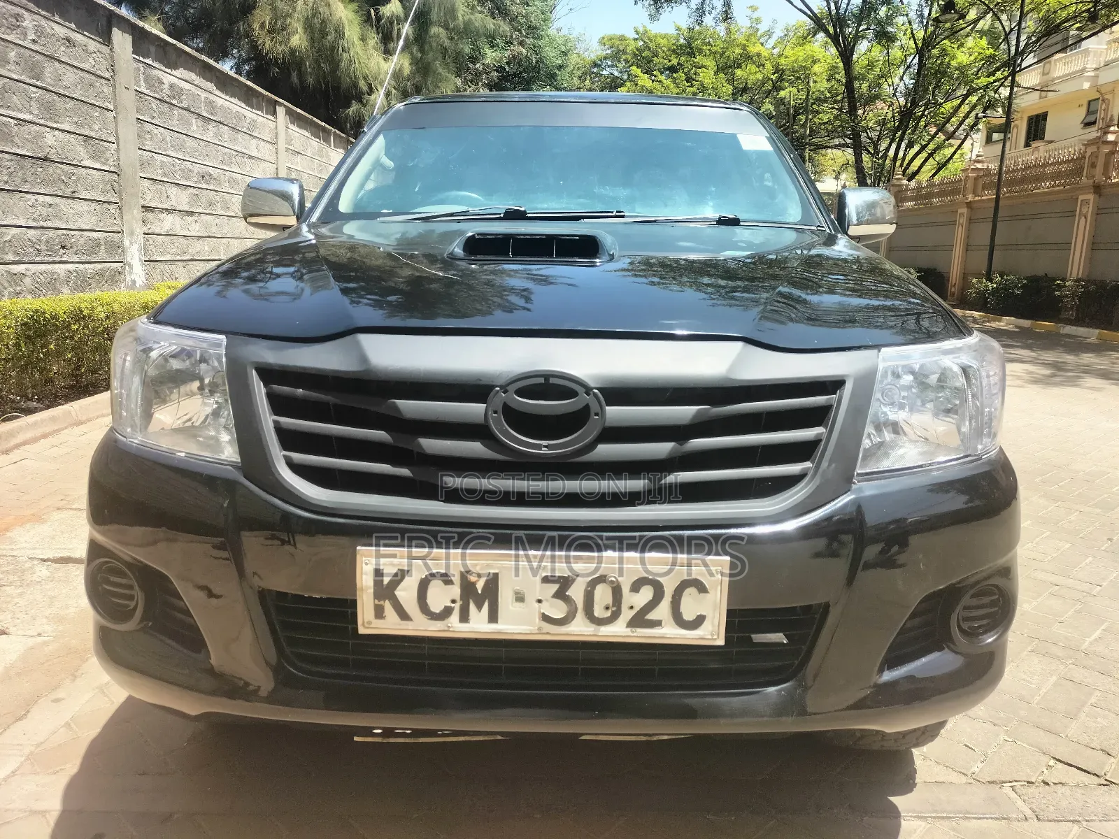 Toyota Hilux 2010 Black