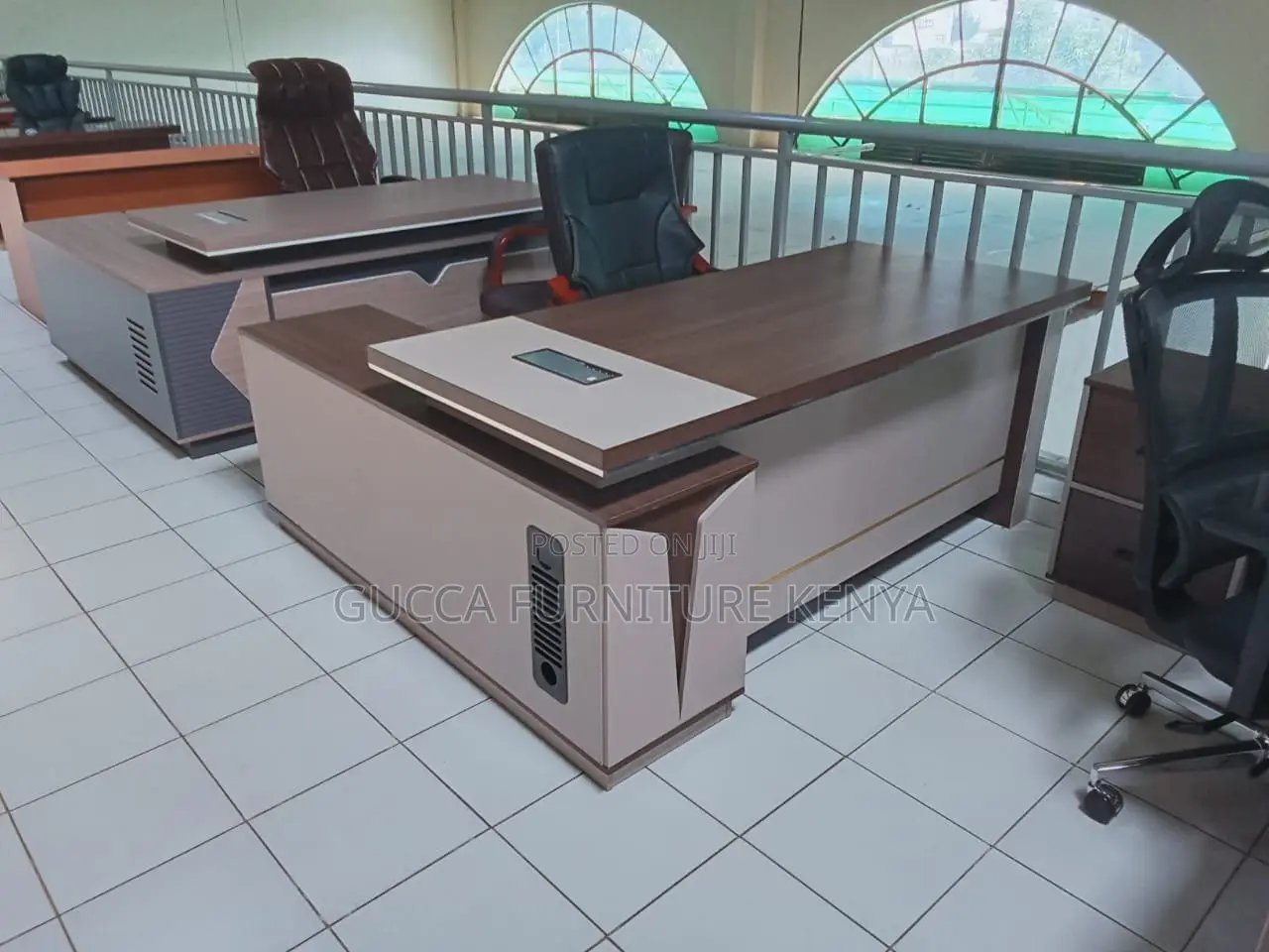 1.8 Meters Executive Office Desk With Extension
