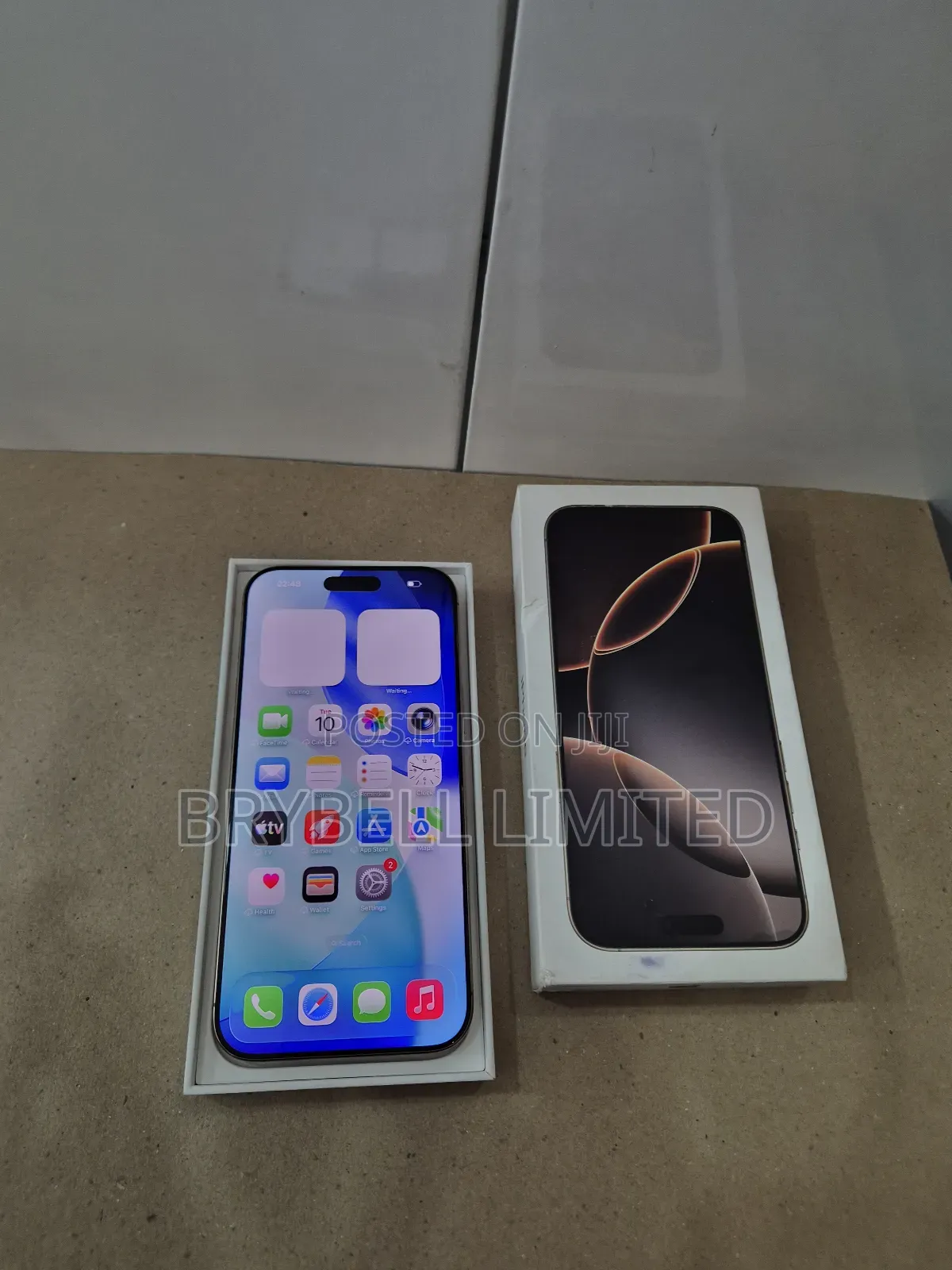 Apple iPhone 16 Pro Max 1 TB Gold