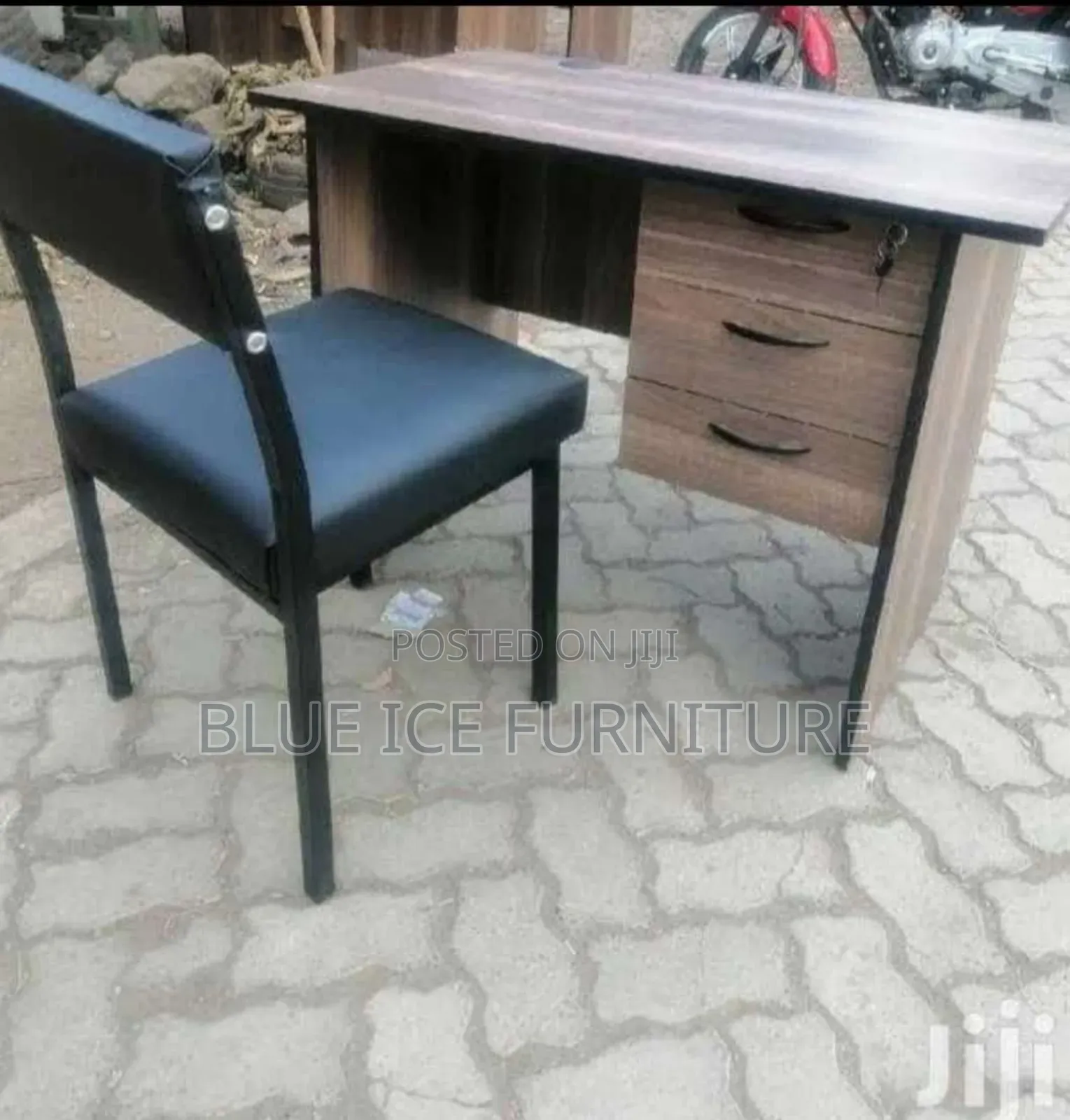 Office Cubicle Desk With Chair