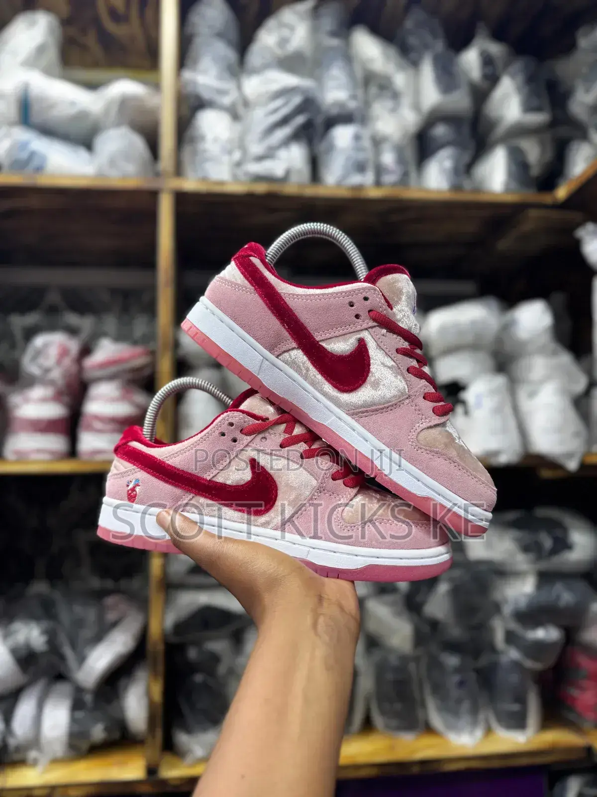 Nike Sb Dunk Strange Love