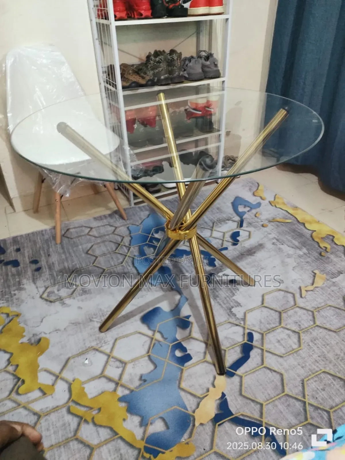 Glass Top Round Dinning Table