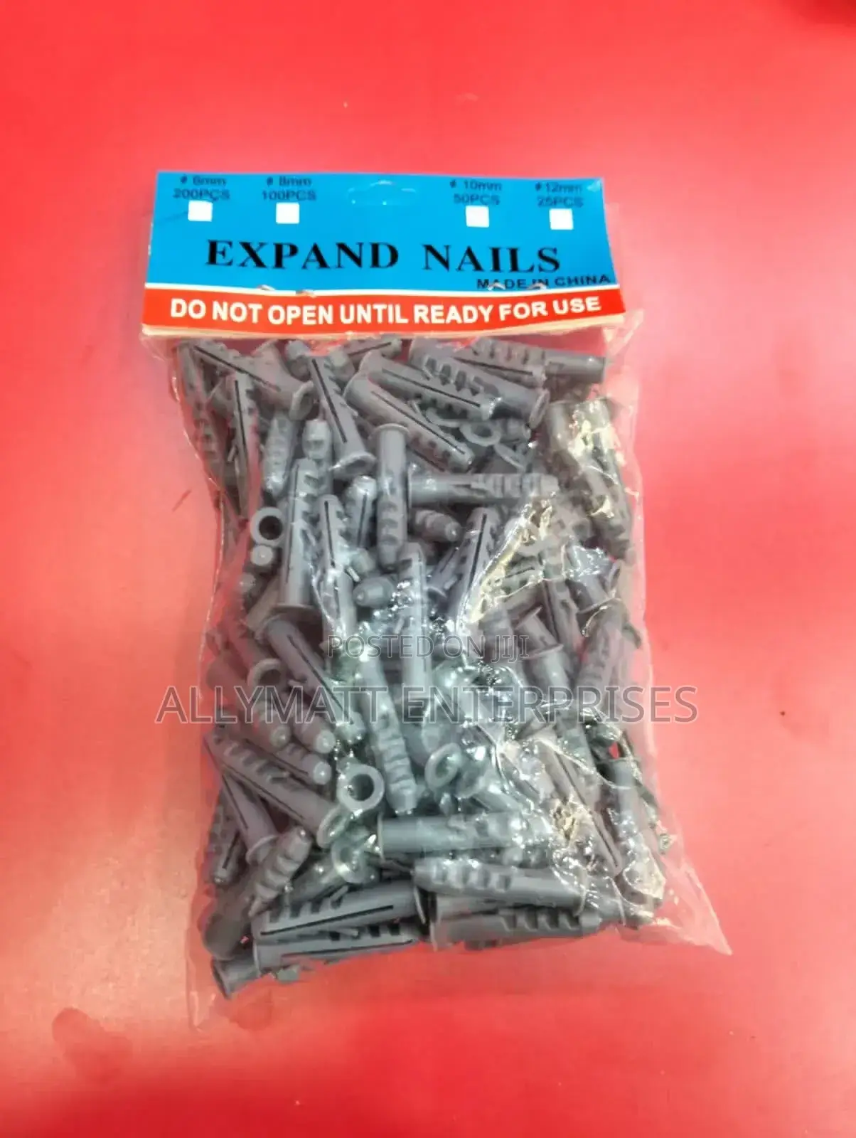 8mm Wall Plug