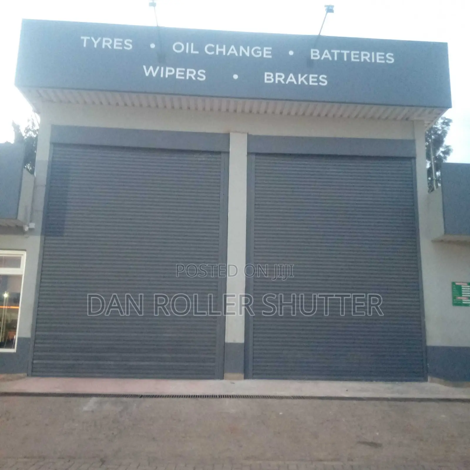 Automatic Roller Shutter Door – Remote Controlled