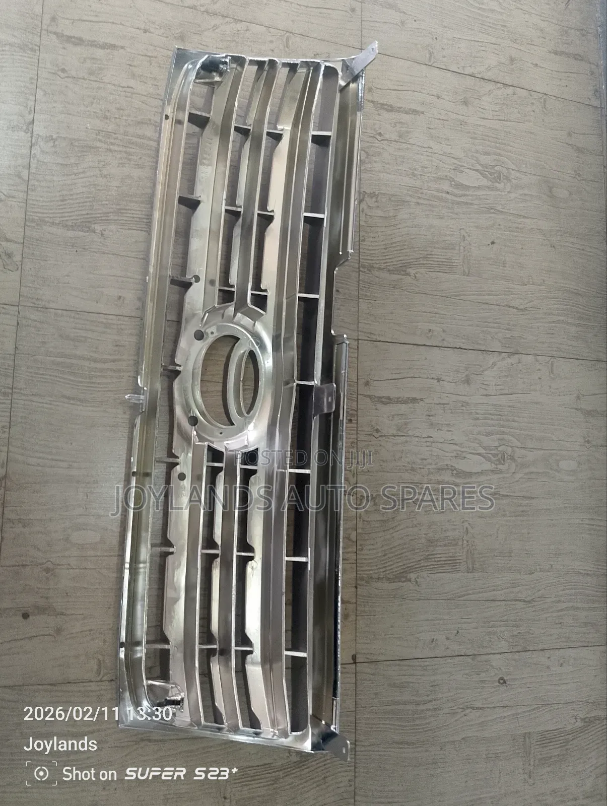 Landcruiser Lc100 Series Grille(Chrome)