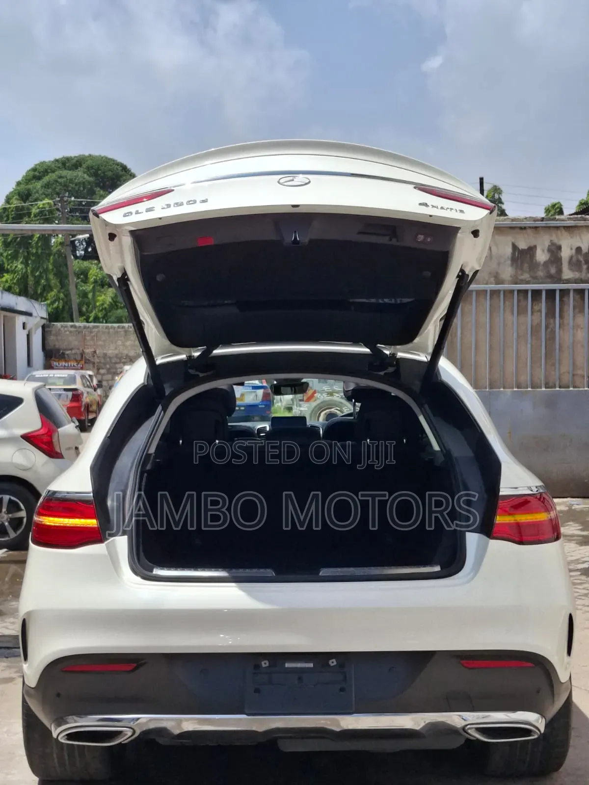 Mercedes-Benz GLE-Class GLE 350d 4MATIC 2019 White