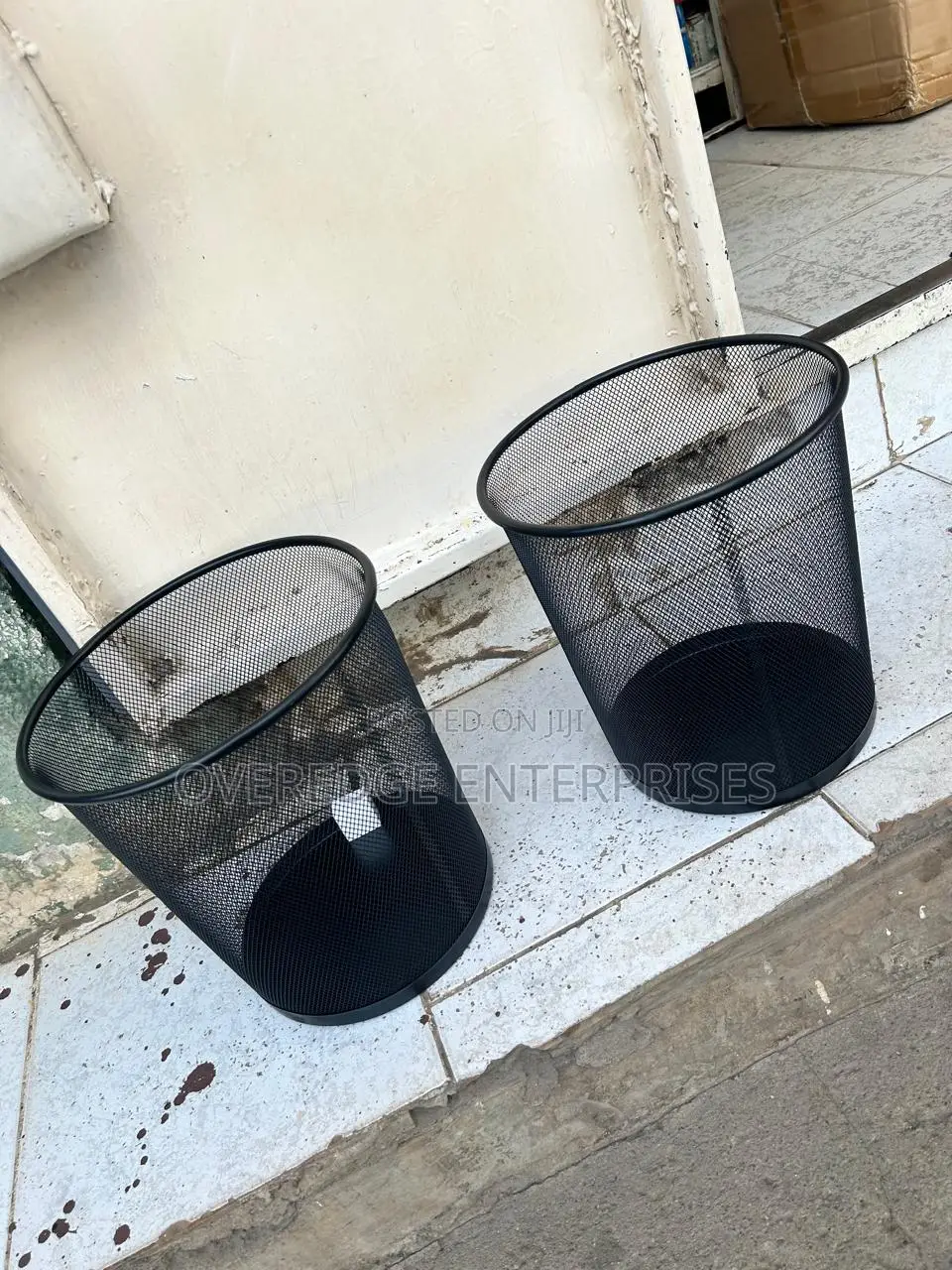 Dust Bin for Offices and School