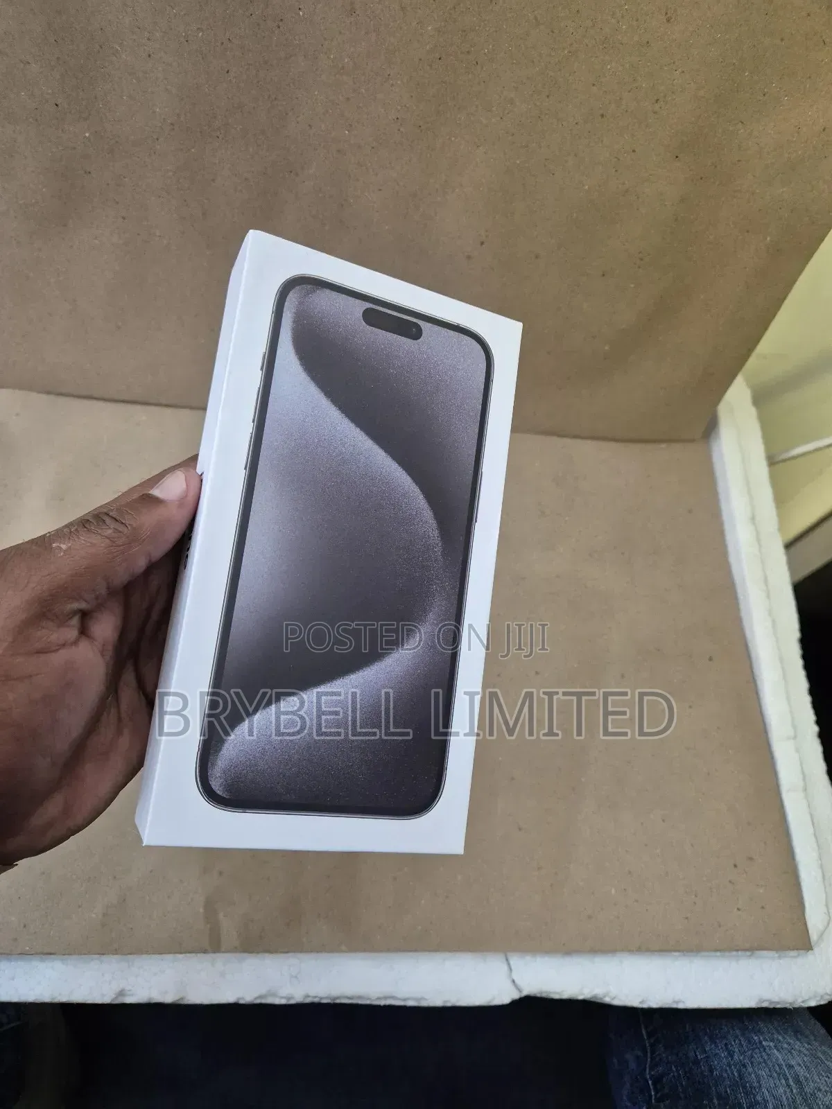 New Apple iPhone 15 Pro Max 256 GB Black