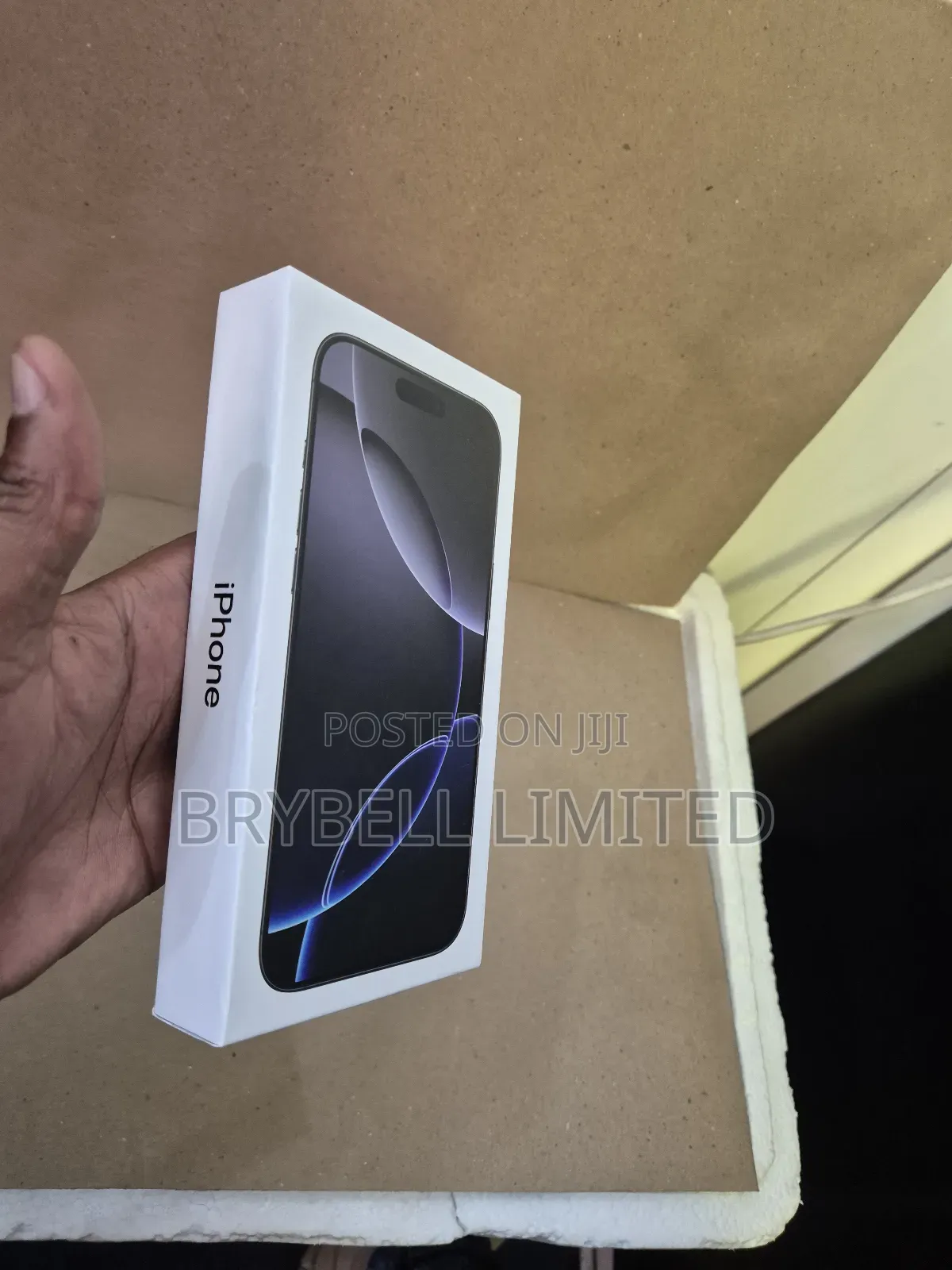 New Apple iPhone 16 Pro Max 256 GB Black