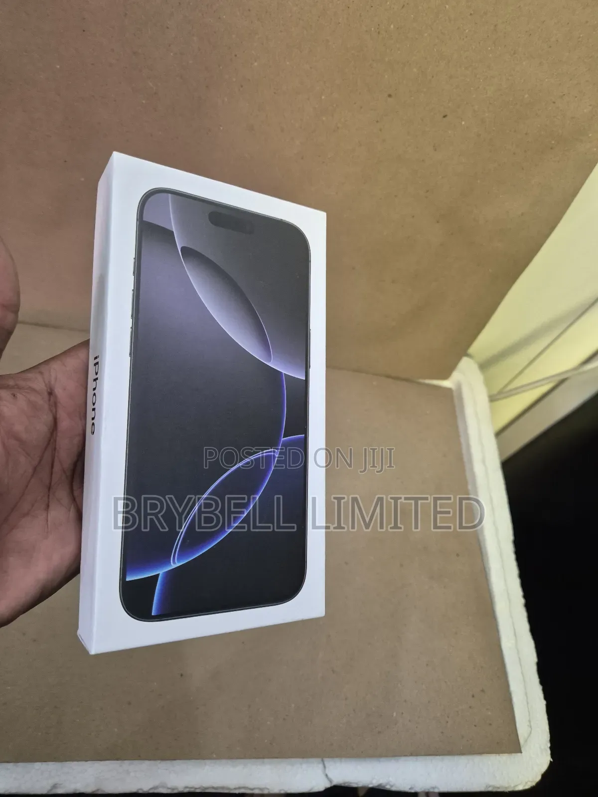 New Apple iPhone 16 Pro Max 256 GB Black