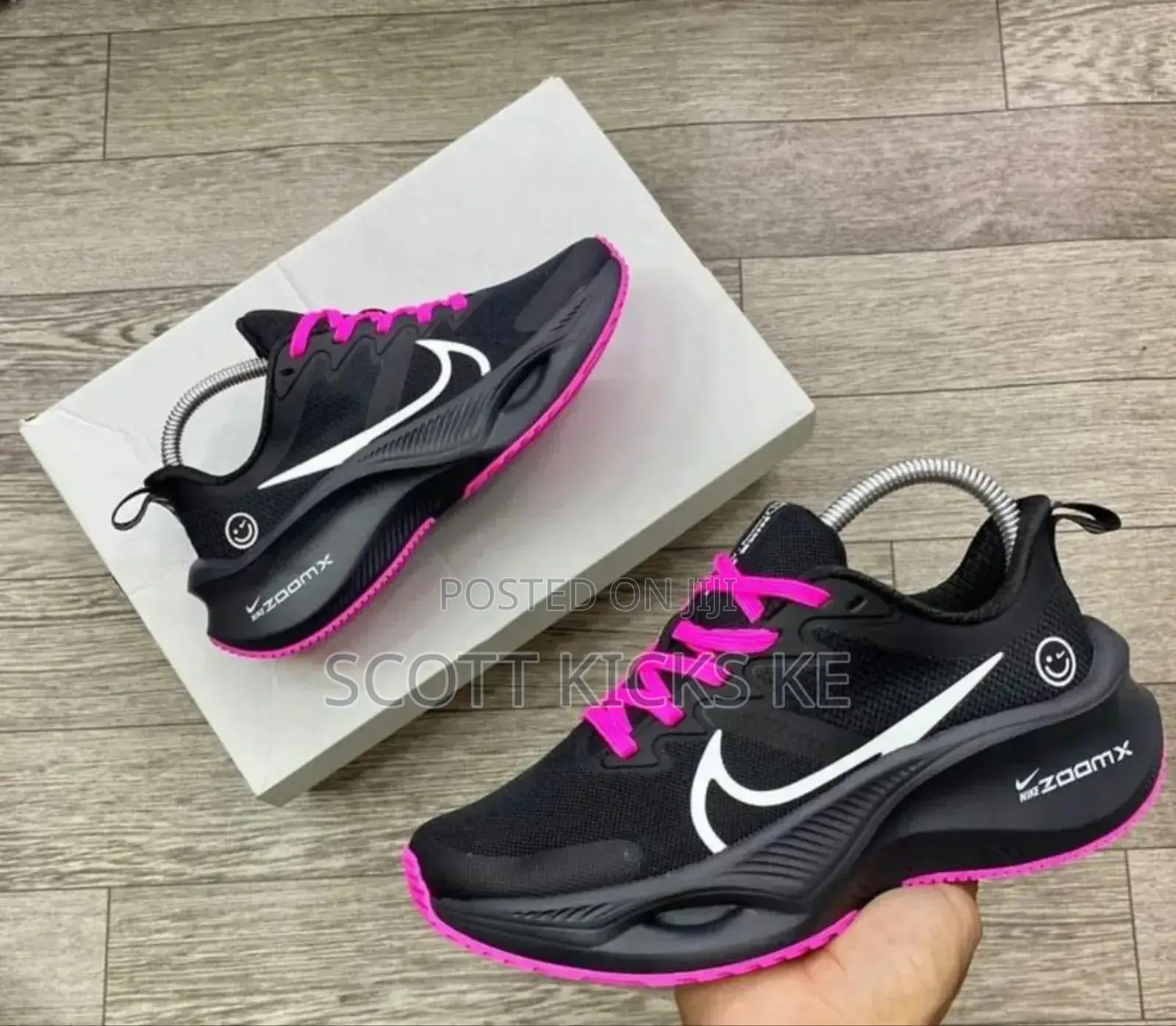 Nike Zoom Ladies Runners/Gym Shoes