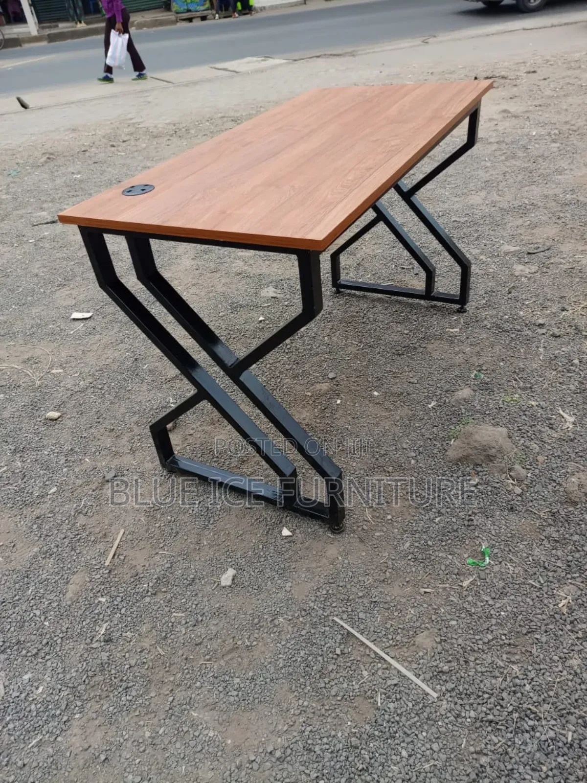 1.4m Office Working Table.