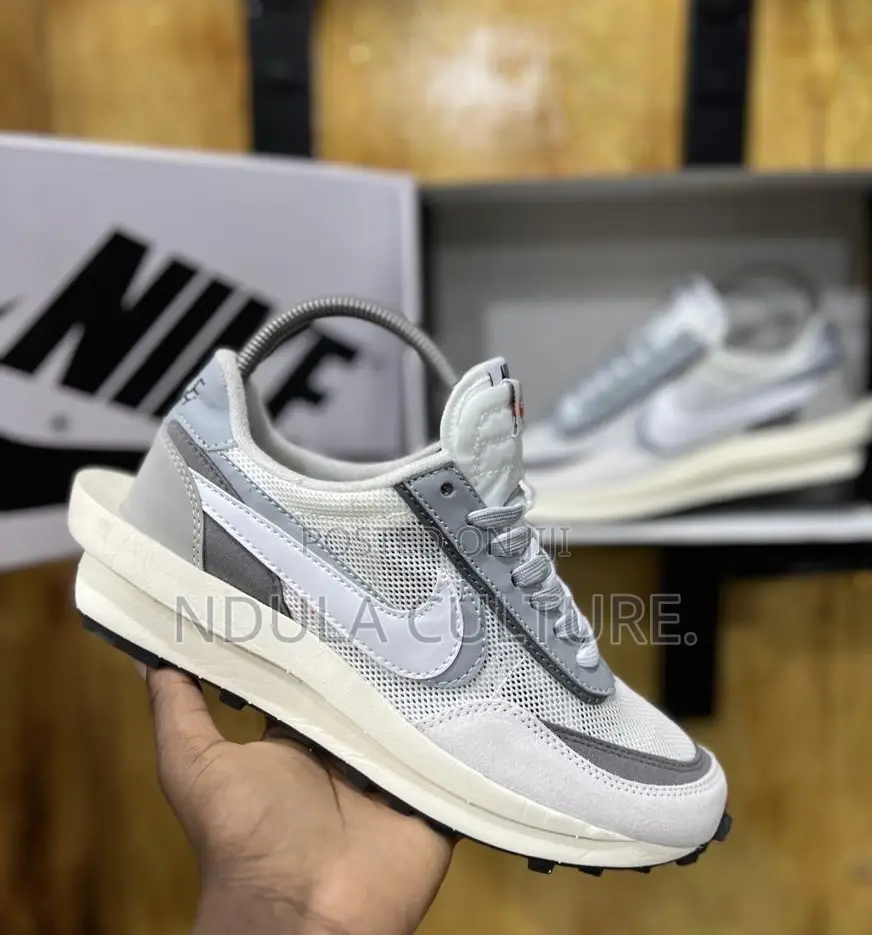Nike Sakai