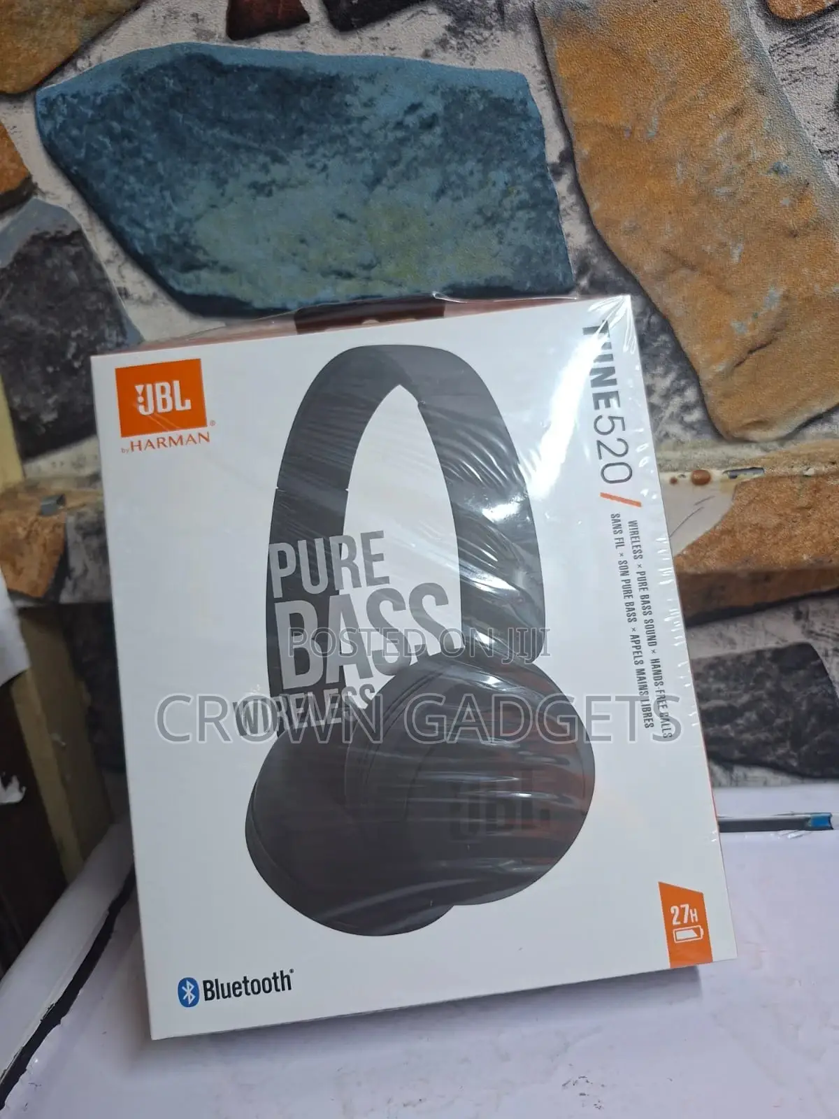 JBL 520 on-Ear Headphones Pure Bass Hands-Free Calls