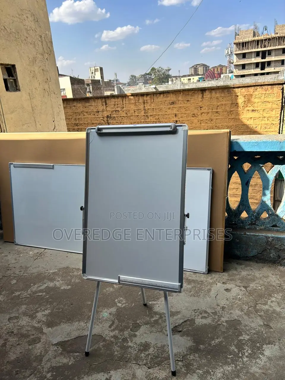 Whiteboard With Stand 3x2ft