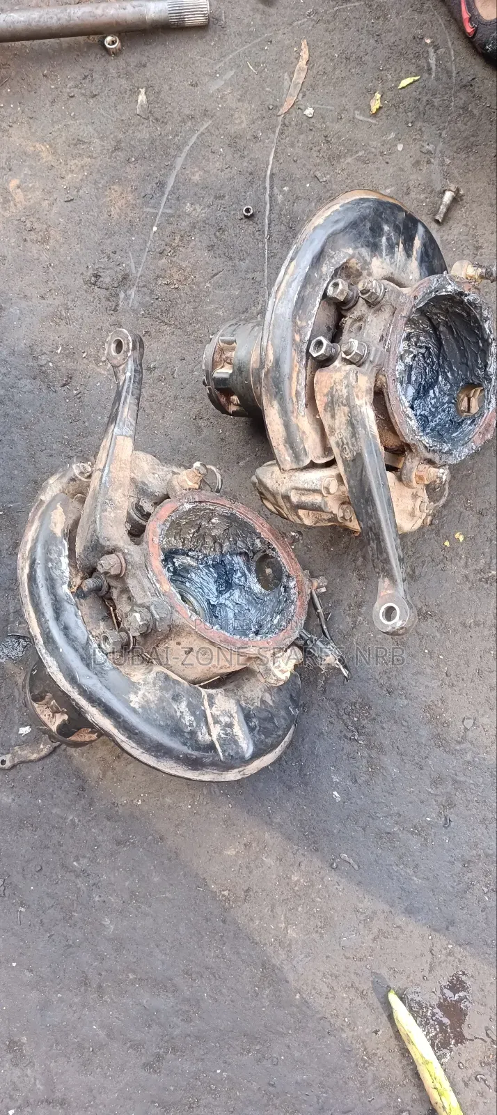 Land Cruiser J79 Knuckles.