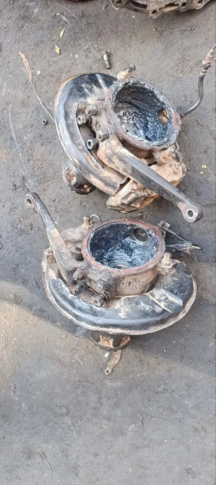Land Cruiser J79 Knuckles.