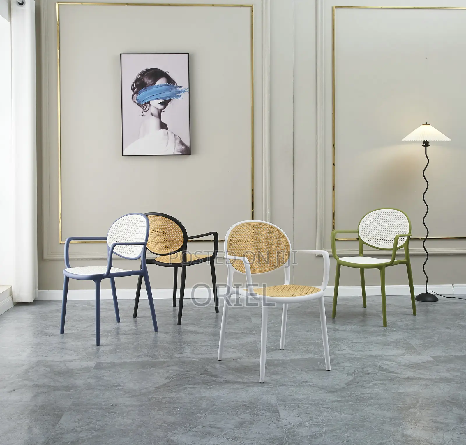 Modern Plastic Chair : Crossby Plastic Chair