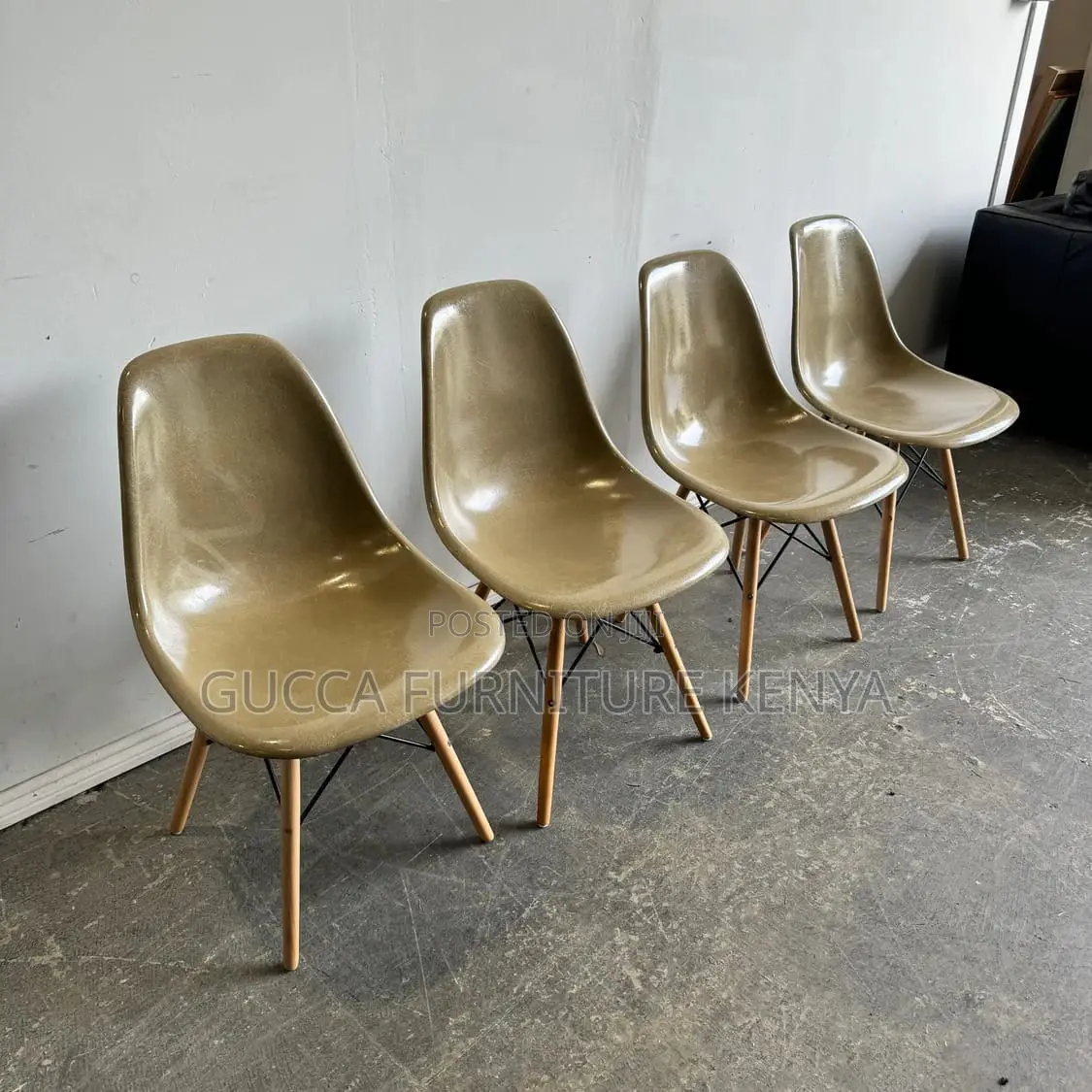 Plastic Armless Home Office Eames Dining Chair
