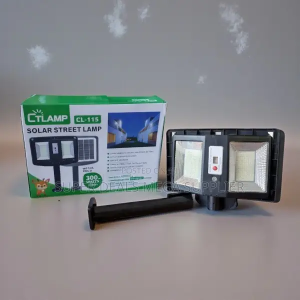 300 Watts Rated Power Output Ctlamp Double Sided Solar Street Light