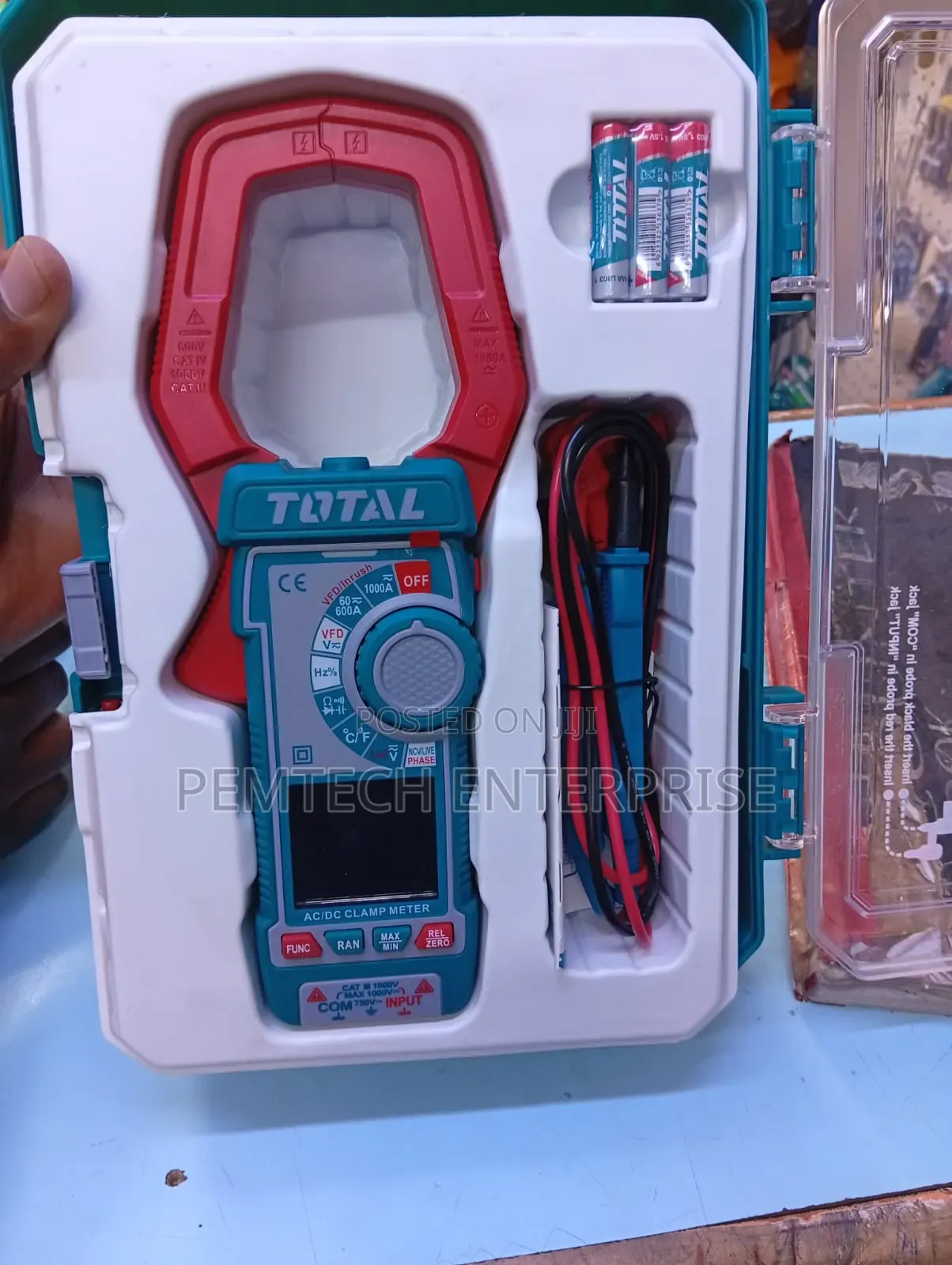 Total Dc/Ac Clamp Meter