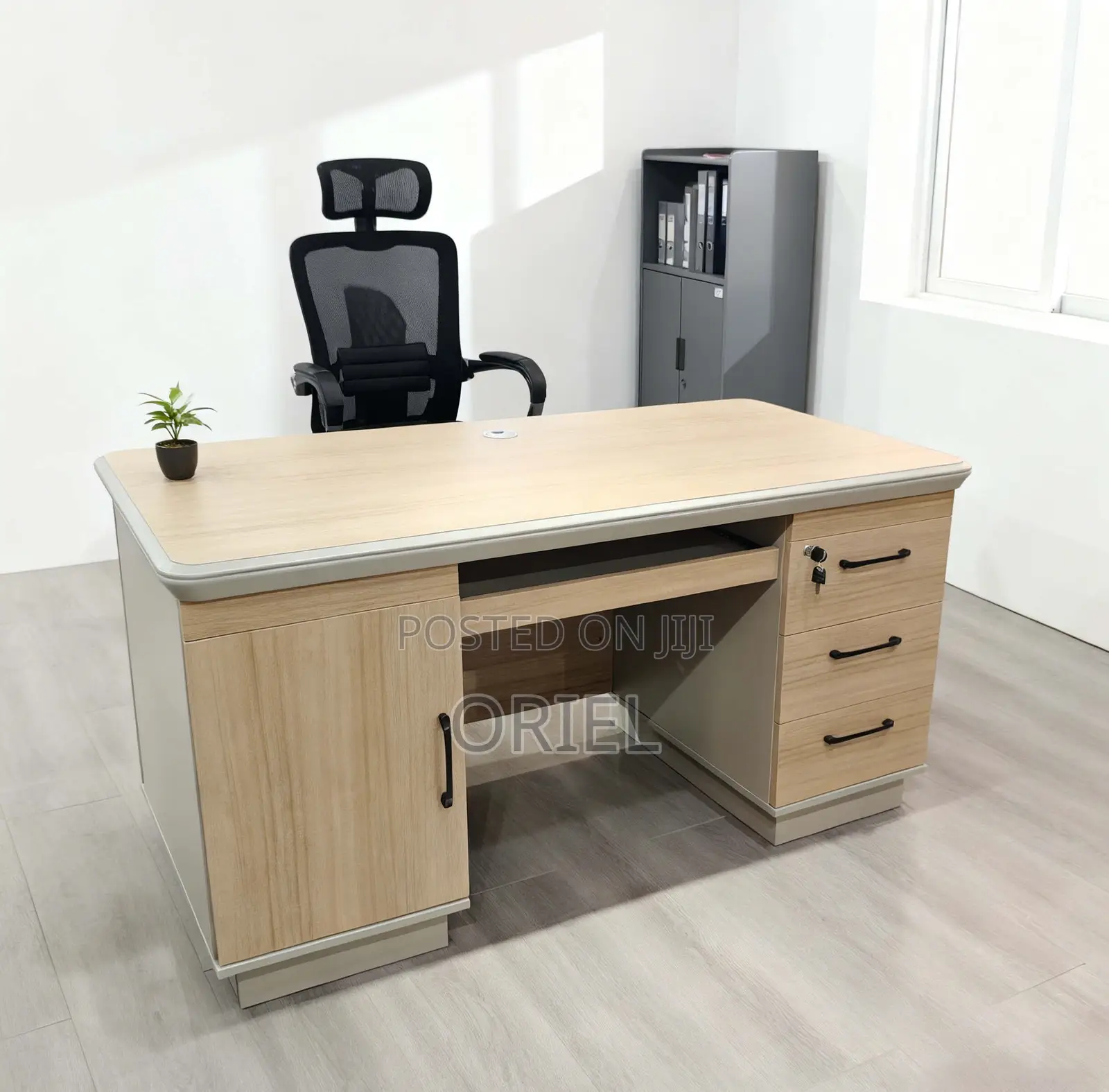 Executive Desks; Professional 1.4 Meter Office Desk for Managers