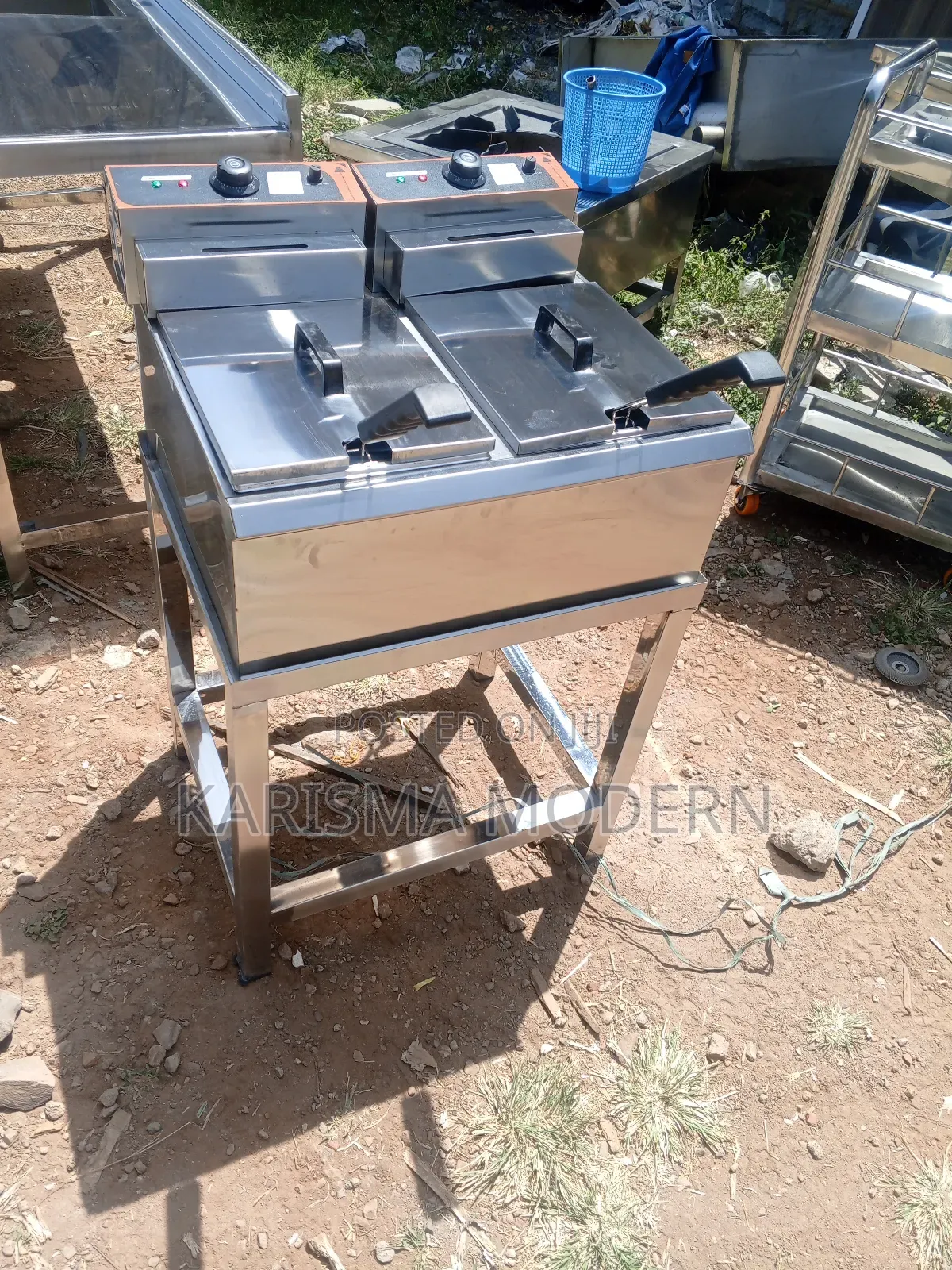 Electric Fryer With Stand 17 By 17litres