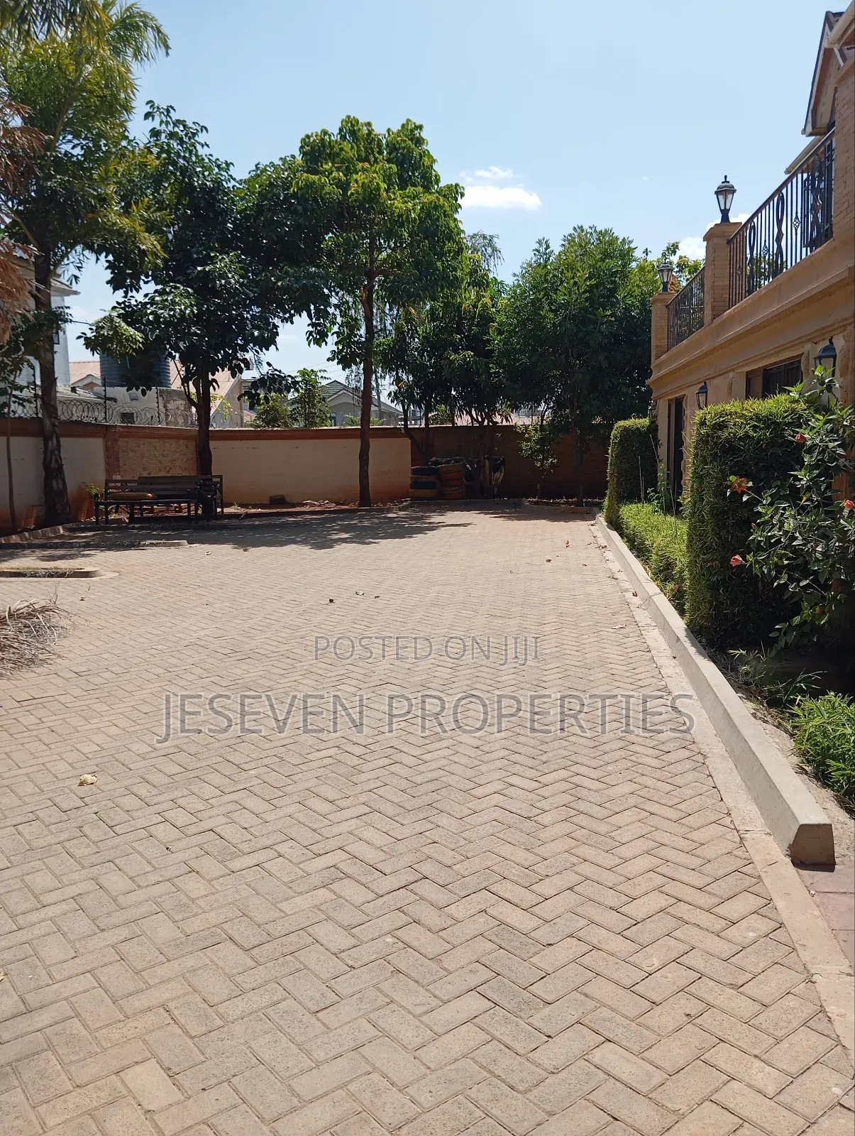 6bdrm Mansion in Syokimau, Gateway Mall Area for rent