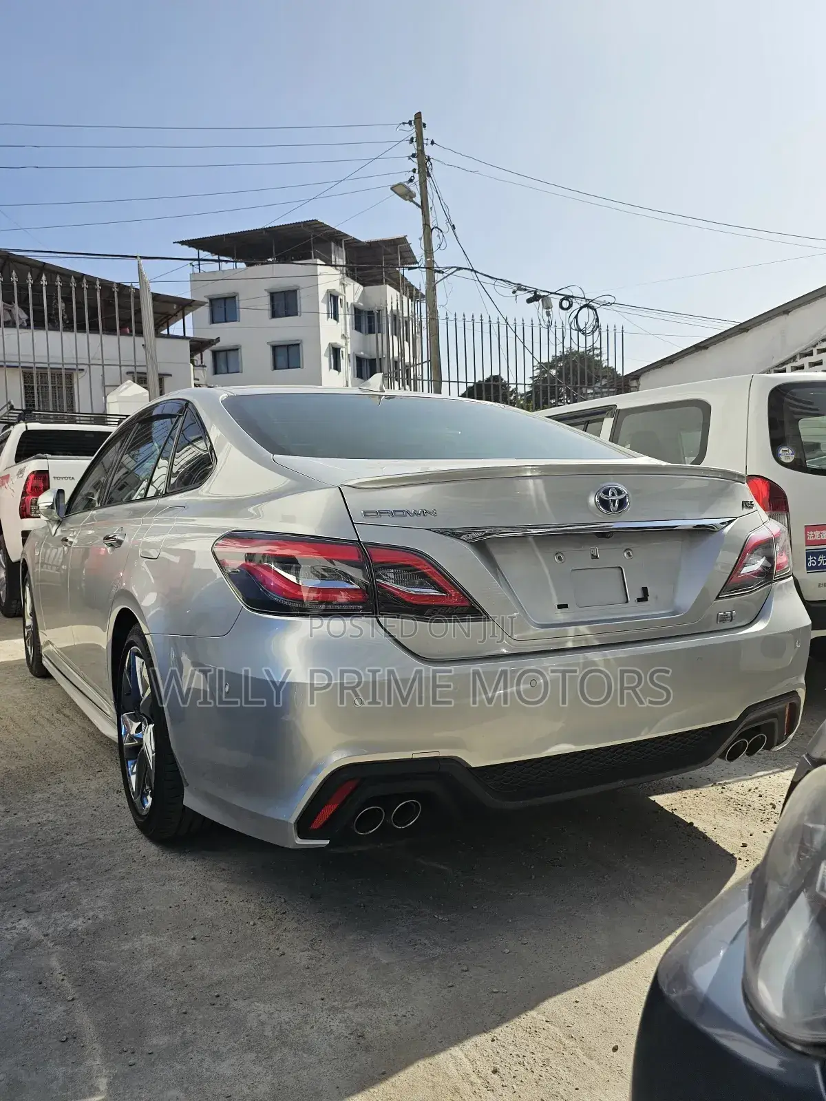 Toyota Crown 2019 Silver