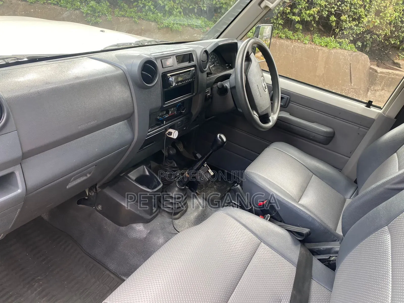 Toyota Land Cruiser 2016 White