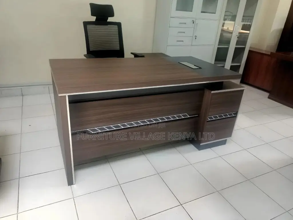 Office Desk; 1.8m Luxury Executive Office Desk