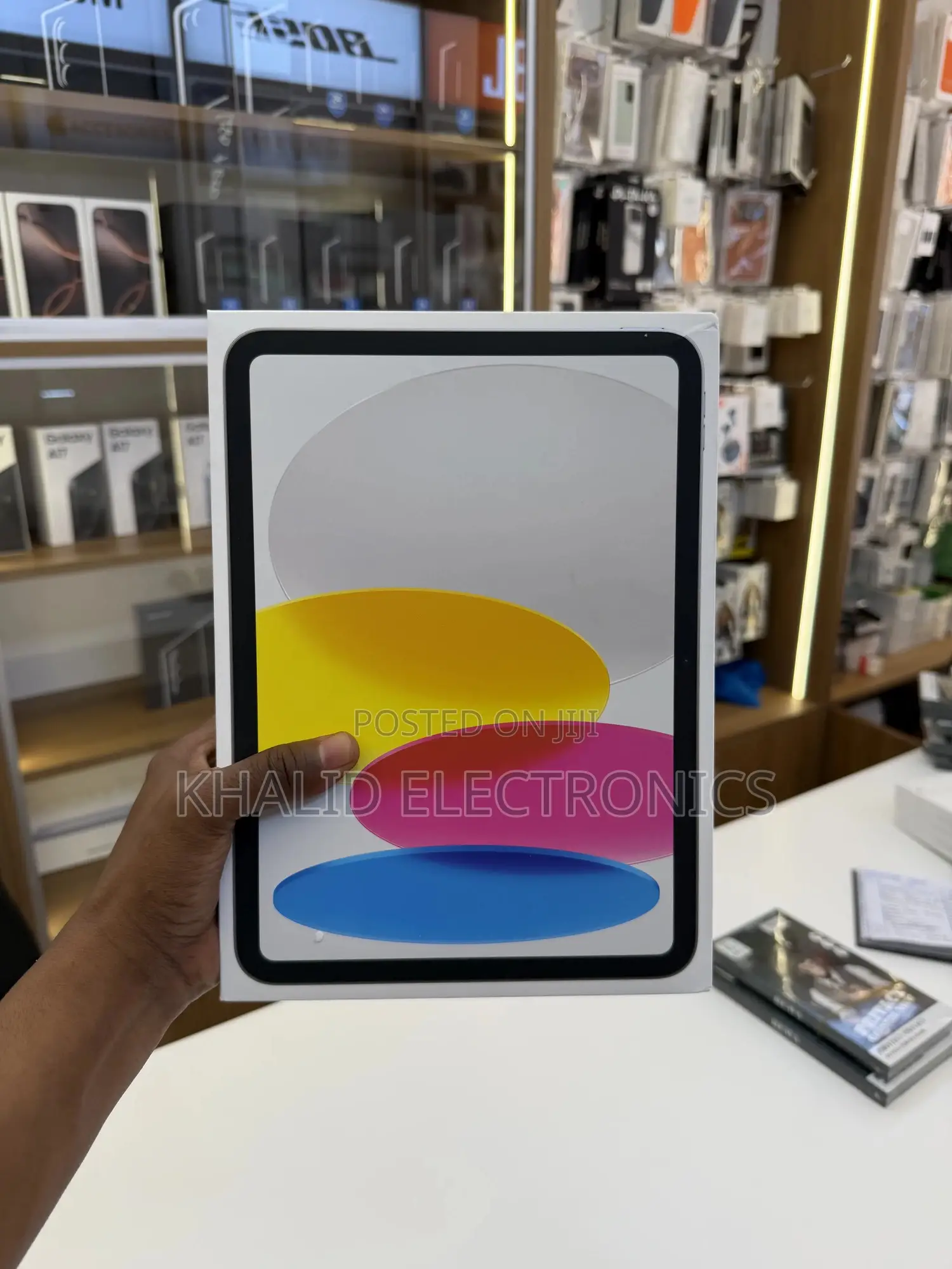 New Apple iPad Wi-Fi 128 GB Gray
