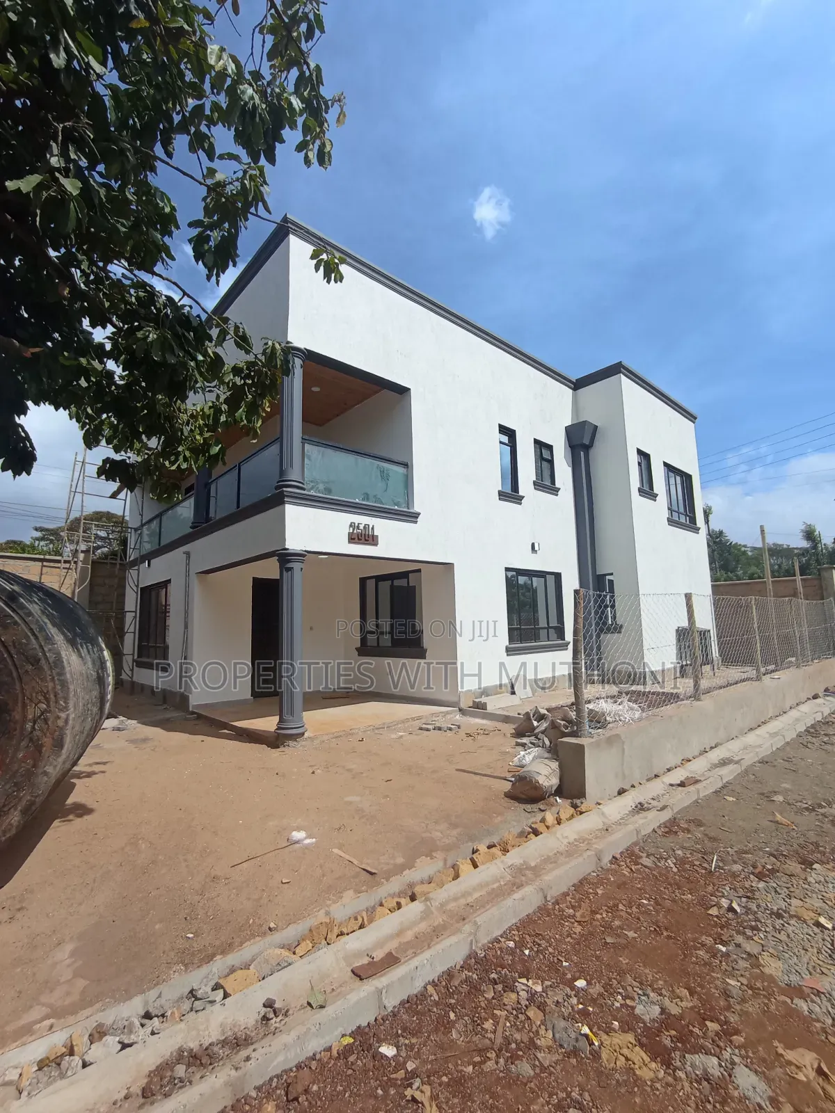 4bdrm Maisonette in Kibiku for sale