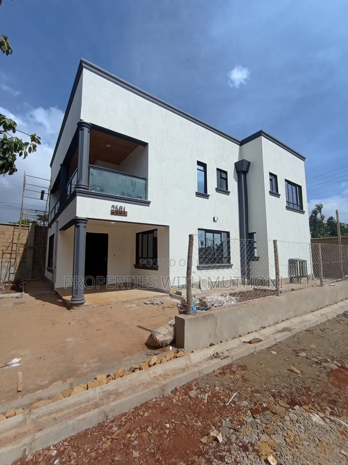 4bdrm Maisonette in Kibiku for sale