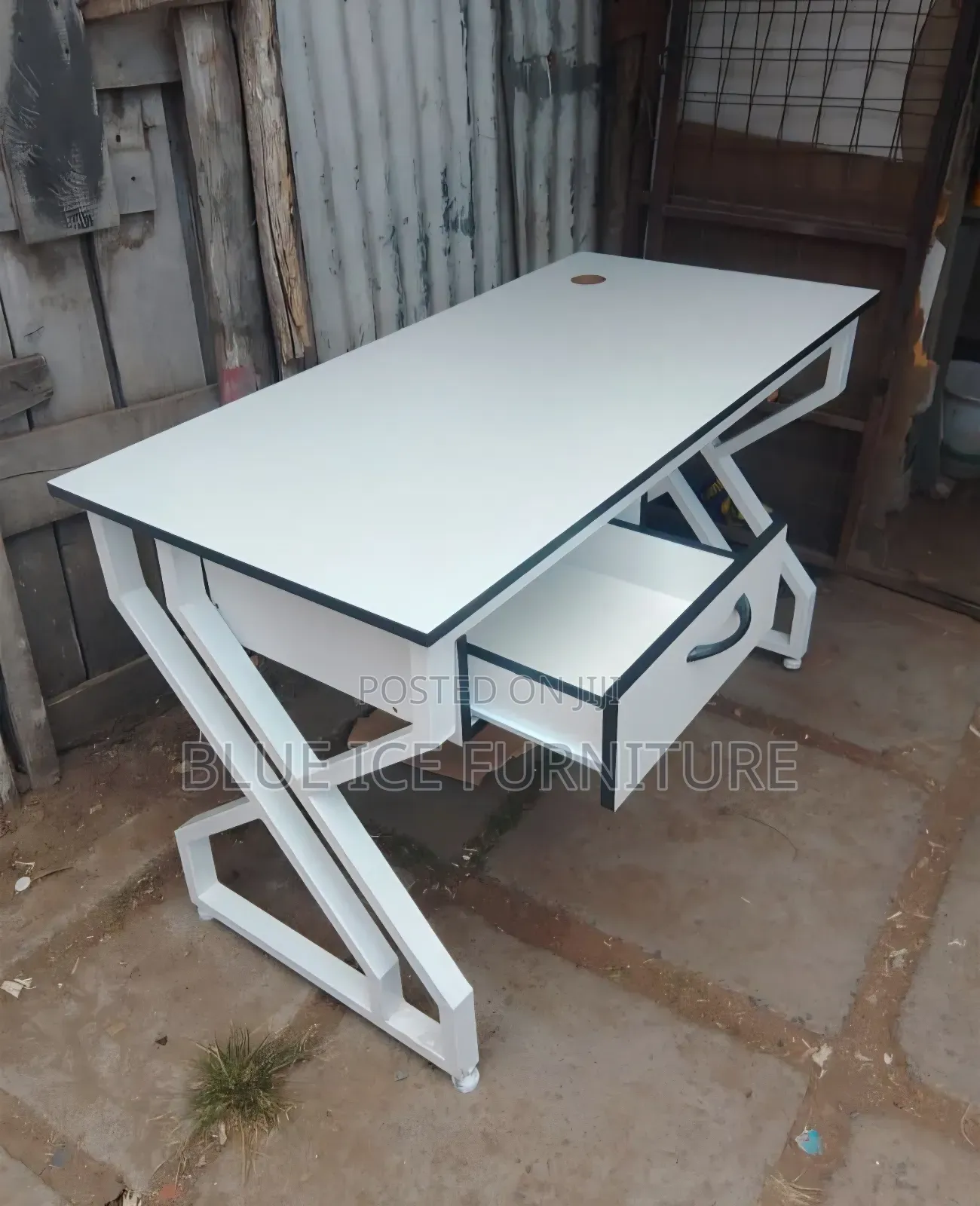 Working Table With Drawer