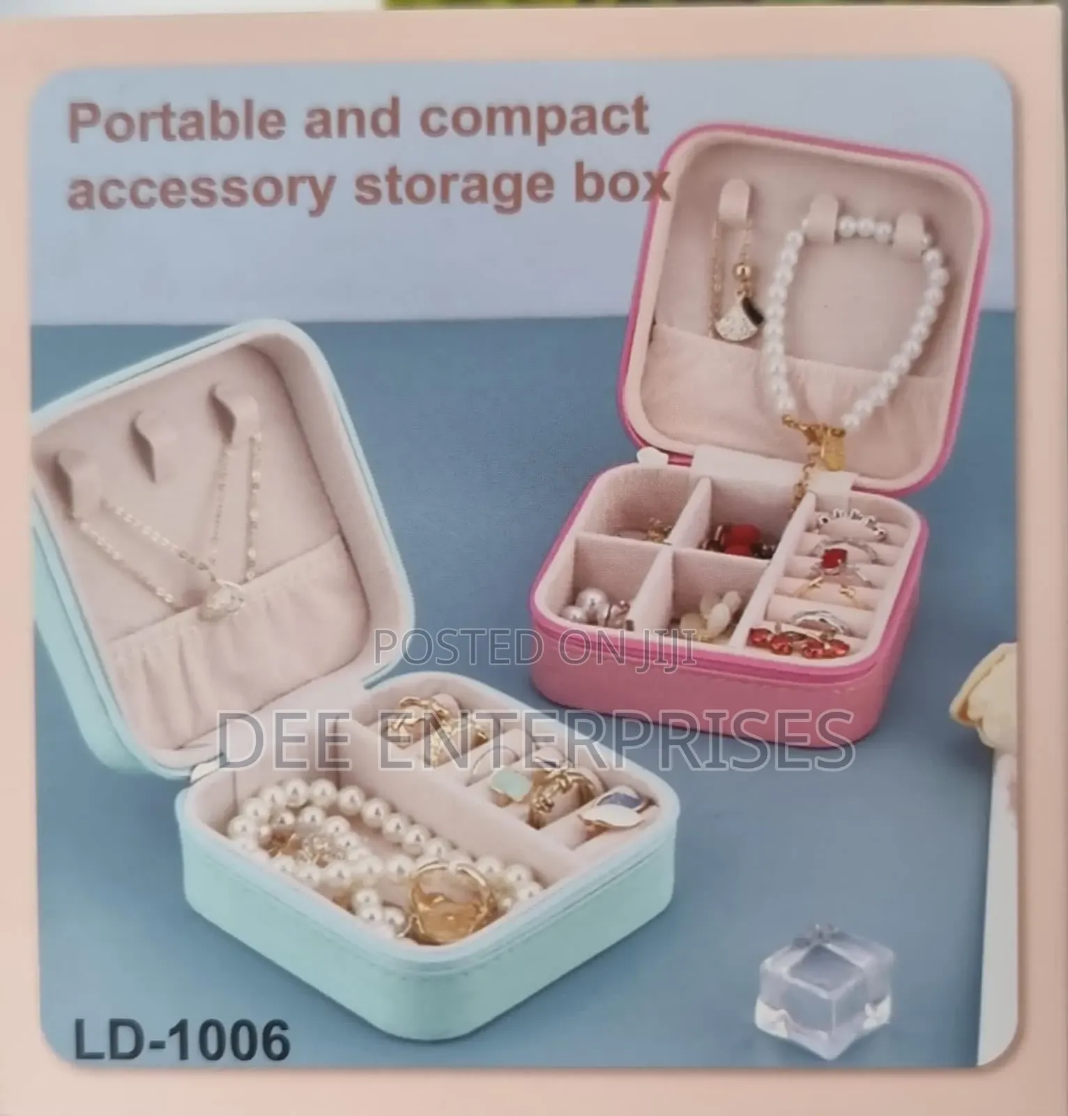 Portable Compact Beauty Accessory Storage Box
