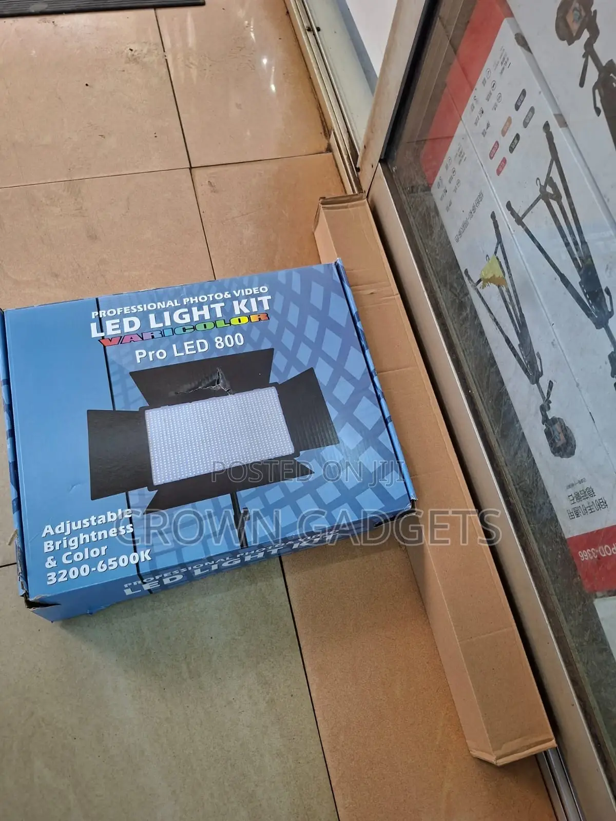 Led 800 Photography Video Light With Tripod Stand
